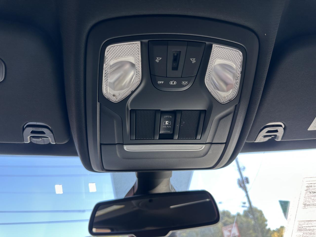 RAM 1500 Big Horn/Lone Star 4x4 Crew Cab 5'7" Box 2019