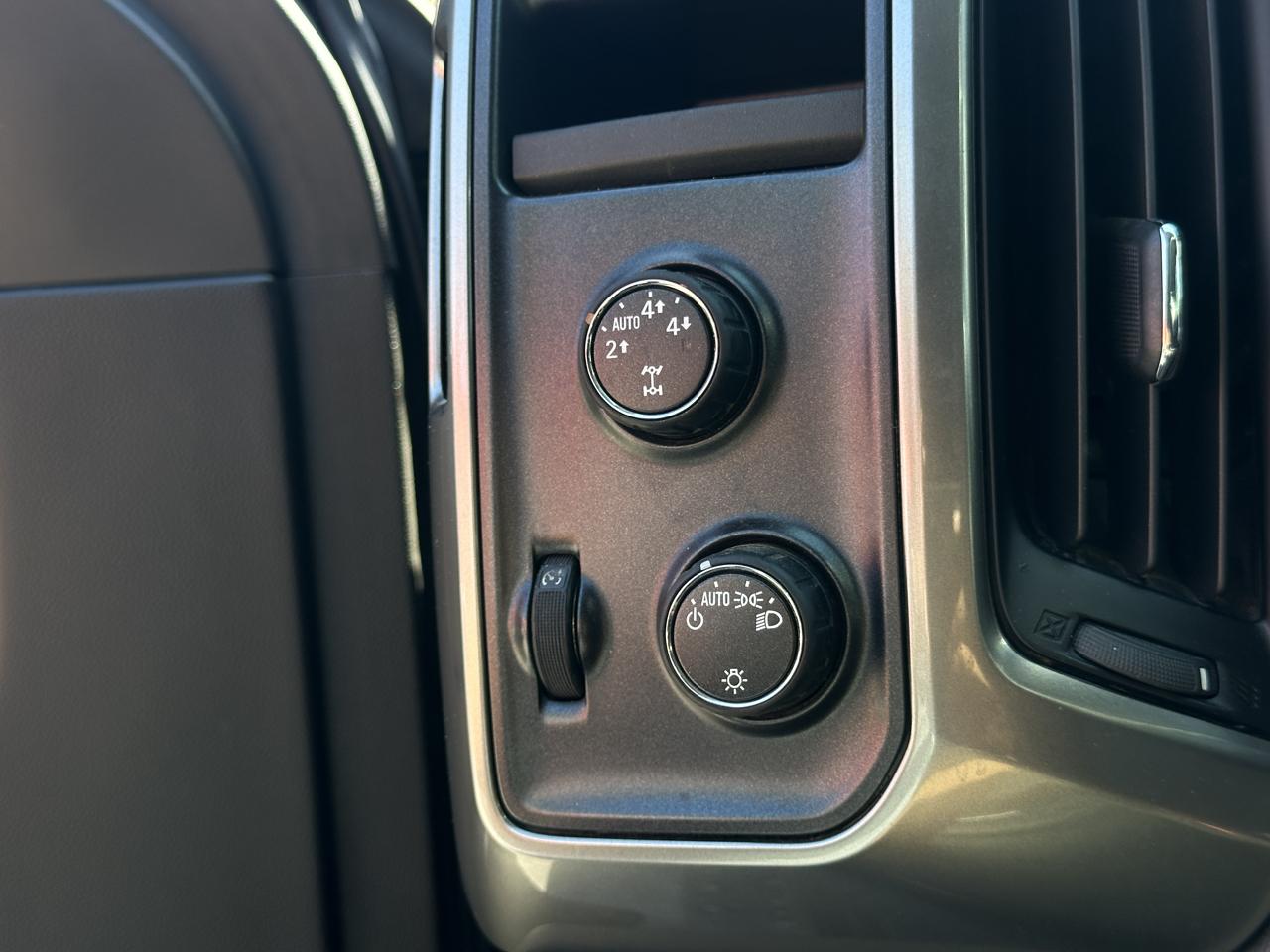 Chevrolet Silverado 1500 4WD Crew Cab 143.5" LT w/1LT 2016