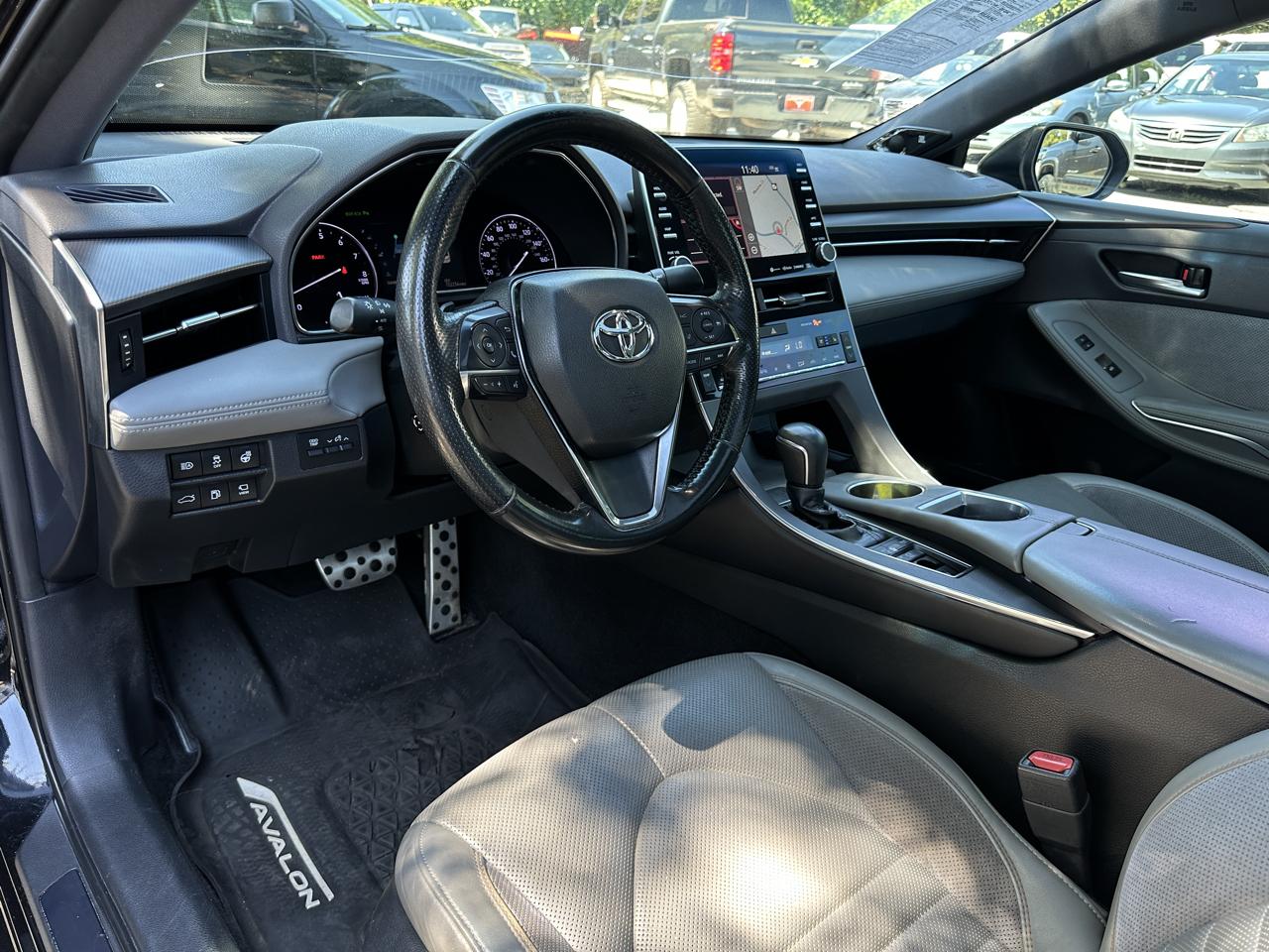 Toyota Avalon XLE 4D Sedan 2019
