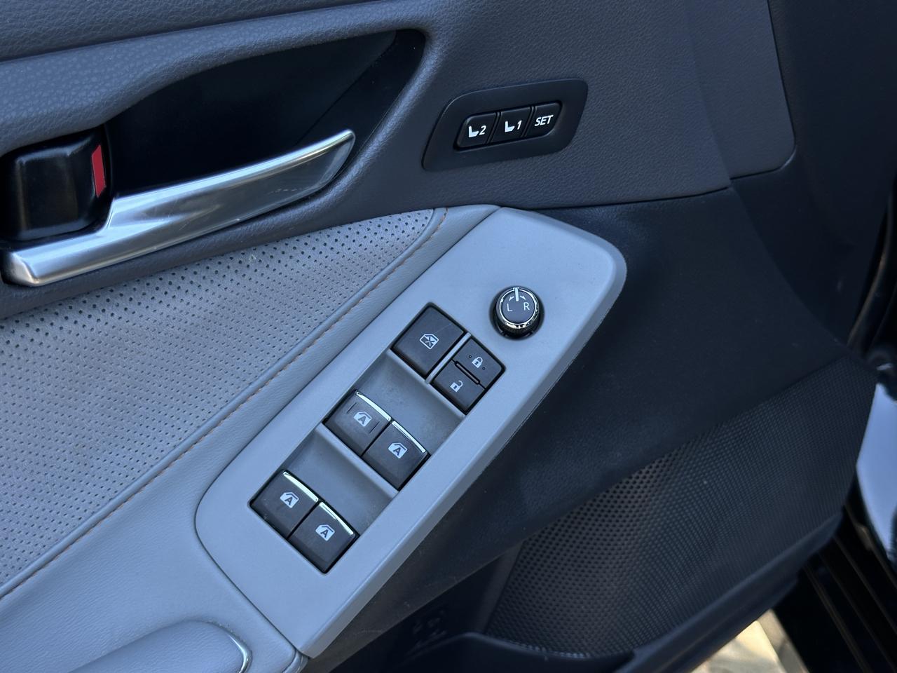 Toyota Avalon XLE 4D Sedan 2019