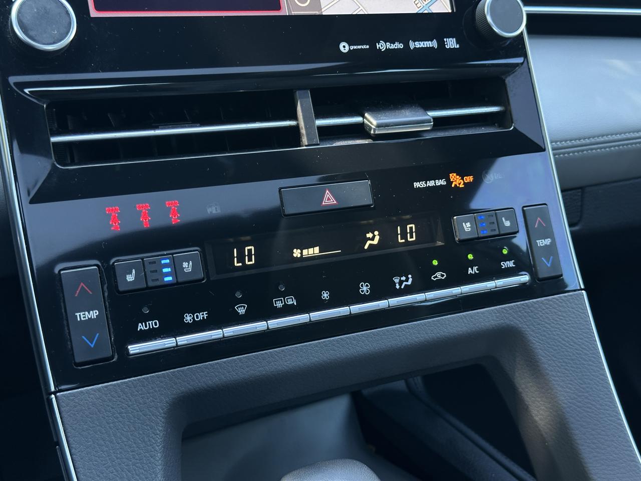 Toyota Avalon XLE 4D Sedan 2019