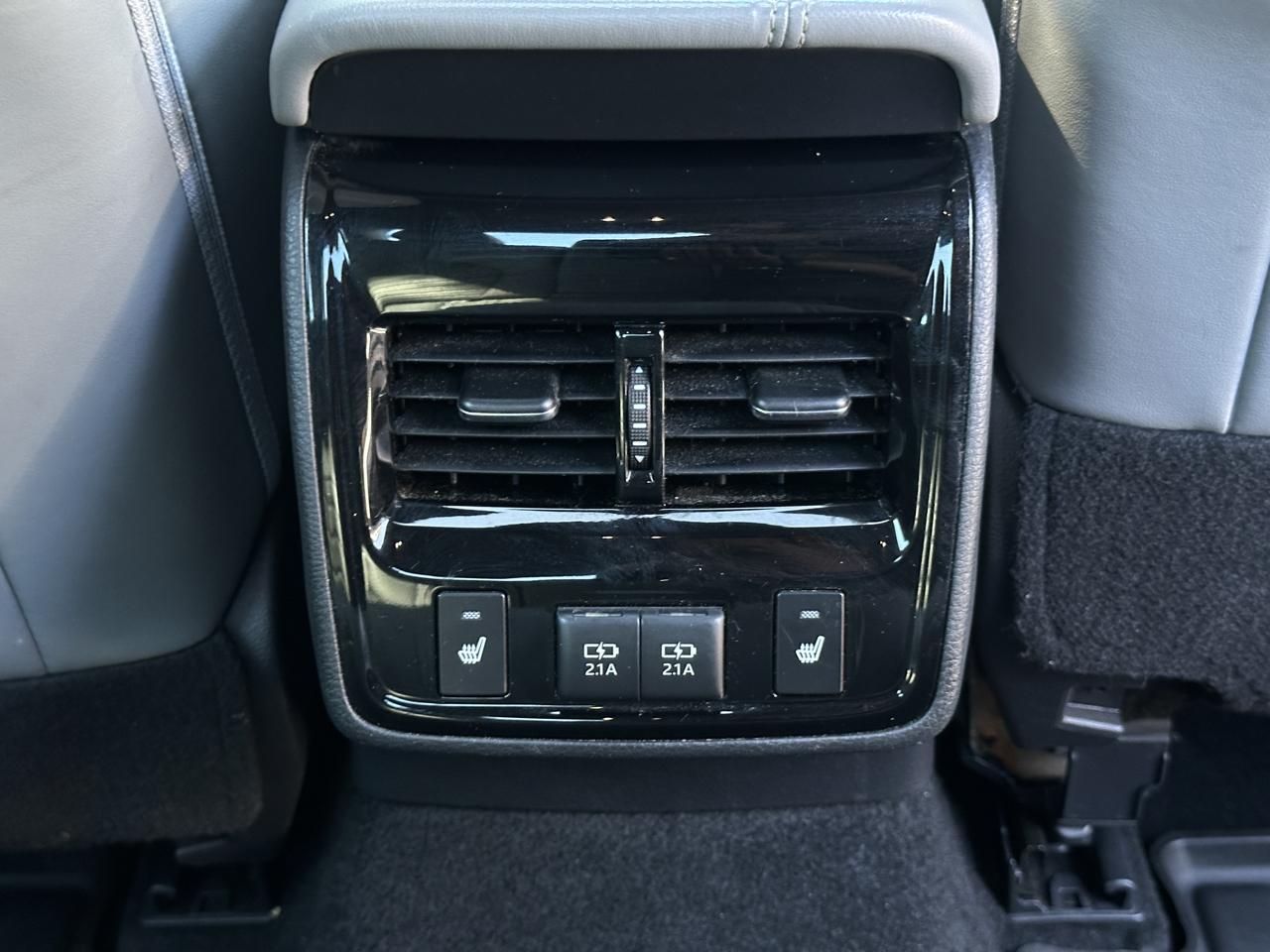 Toyota Avalon XLE 4D Sedan 2019