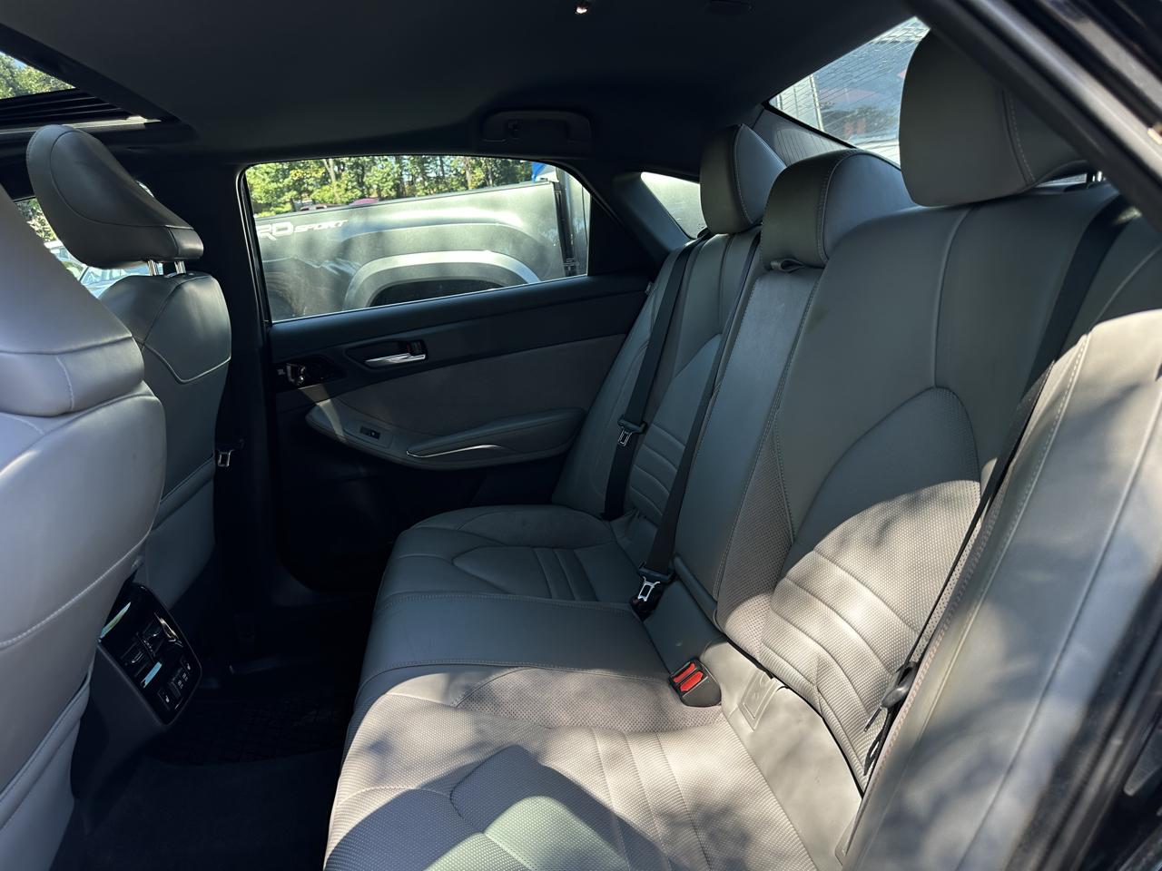 Toyota Avalon XLE 4D Sedan 2019