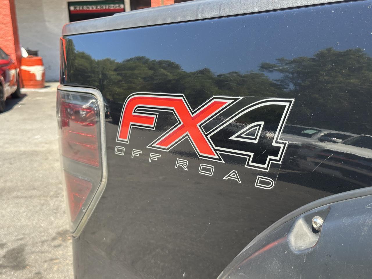 Ford F-150 4WD SuperCrew 145" XLT 2013