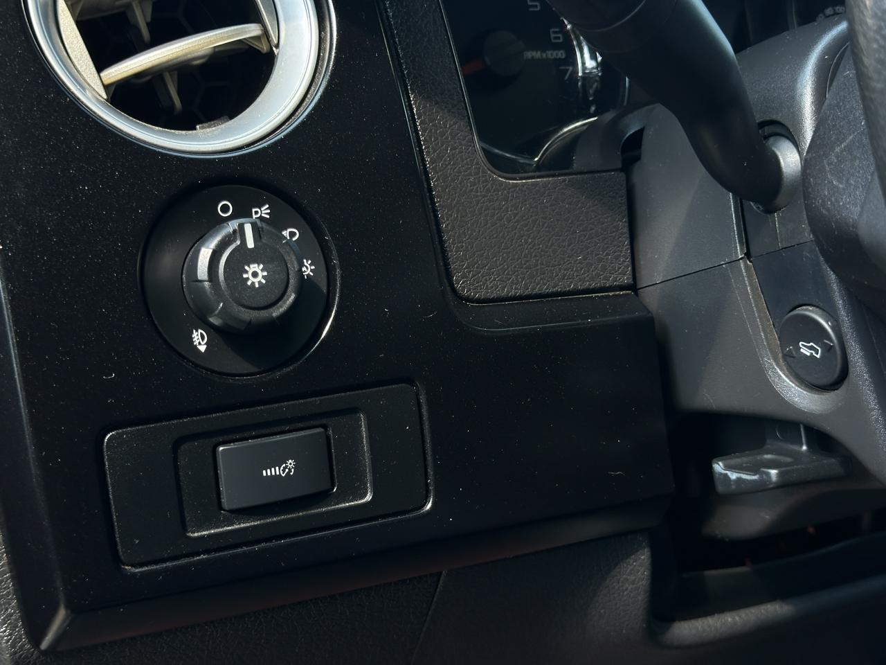 Ford F-150 4WD SuperCrew 145" XLT 2013