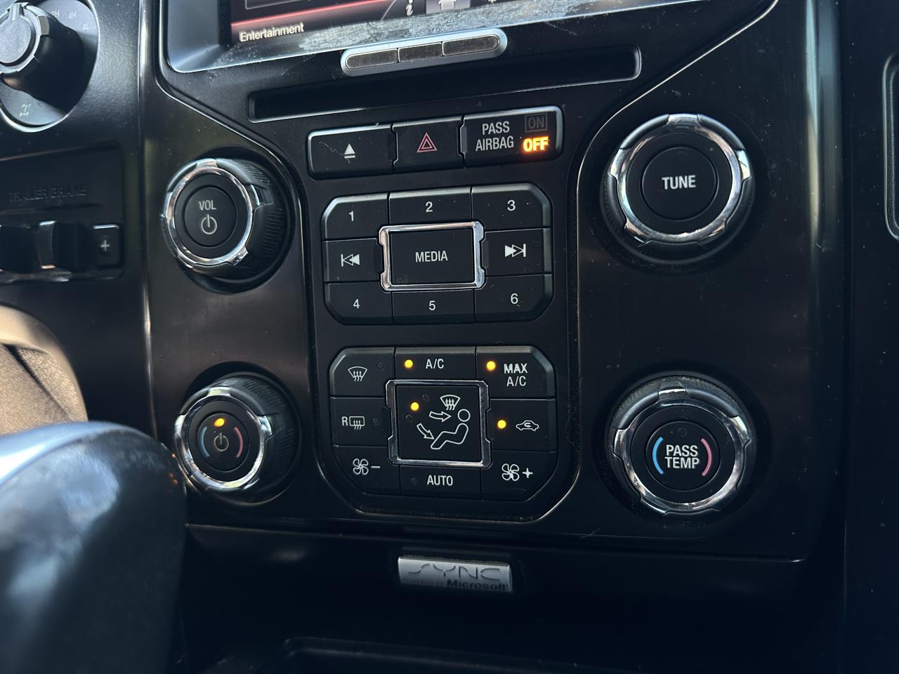 Ford F-150 4WD SuperCrew 145" XLT 2013