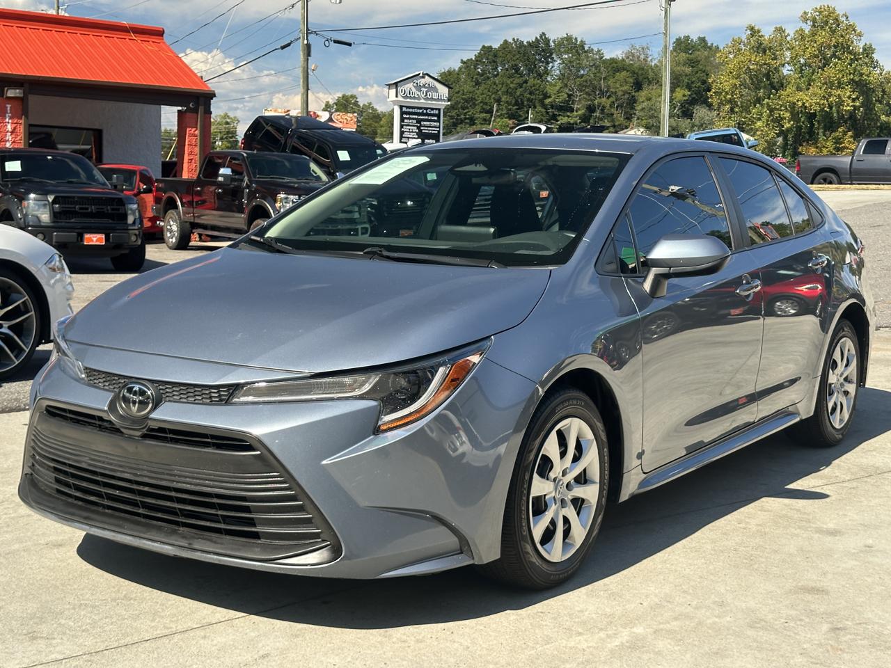 Toyota Corolla LE CVT (Natl) 2024
