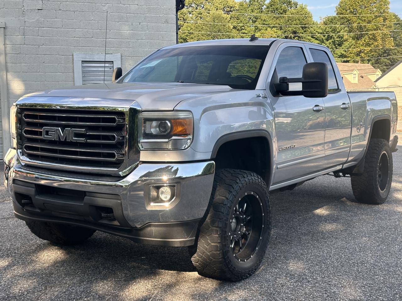 GMC Sierra 2500HD 4WD Double Cab 144.2" SLE 2015
