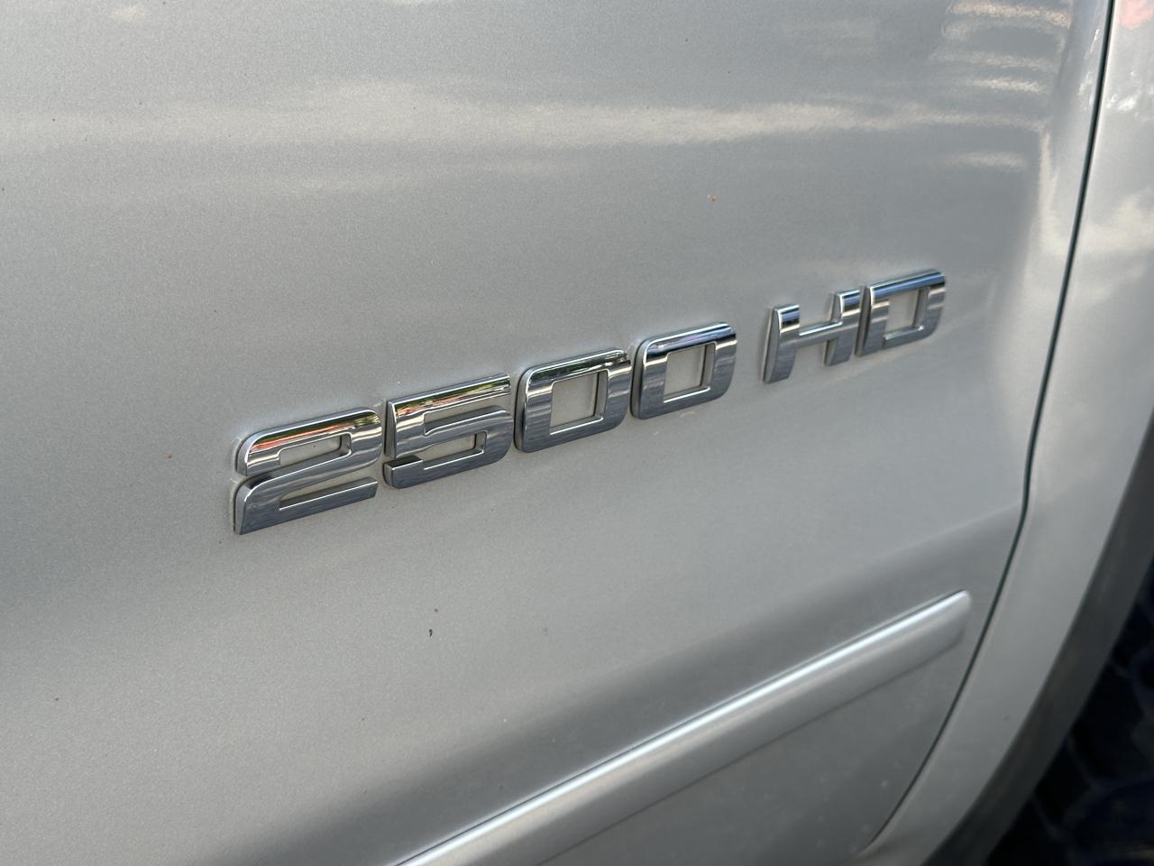 GMC Sierra 2500HD 4WD Double Cab 144.2" SLE 2015