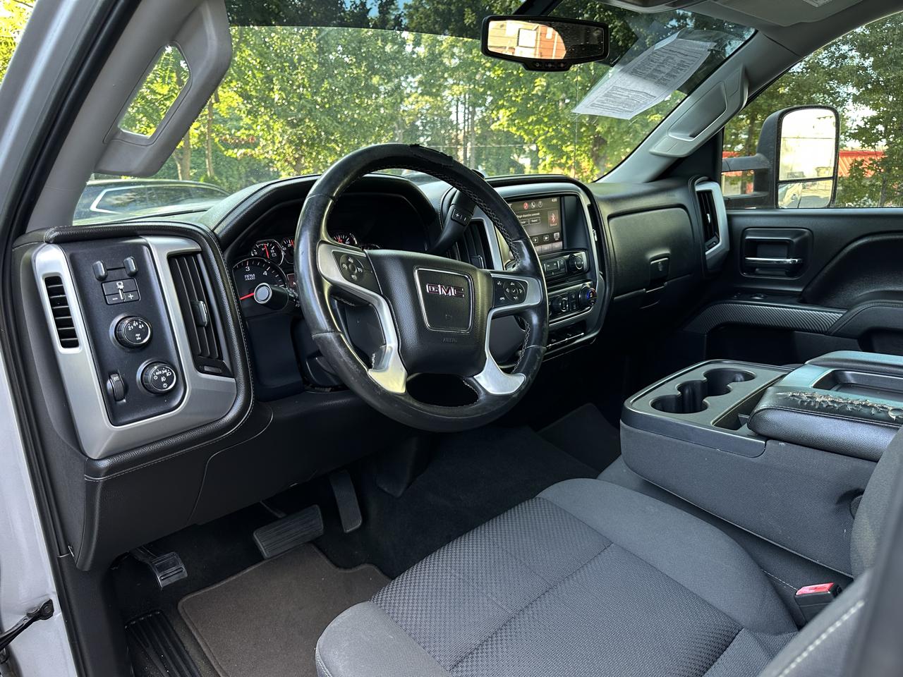 GMC Sierra 2500HD 4WD Double Cab 144.2" SLE 2015
