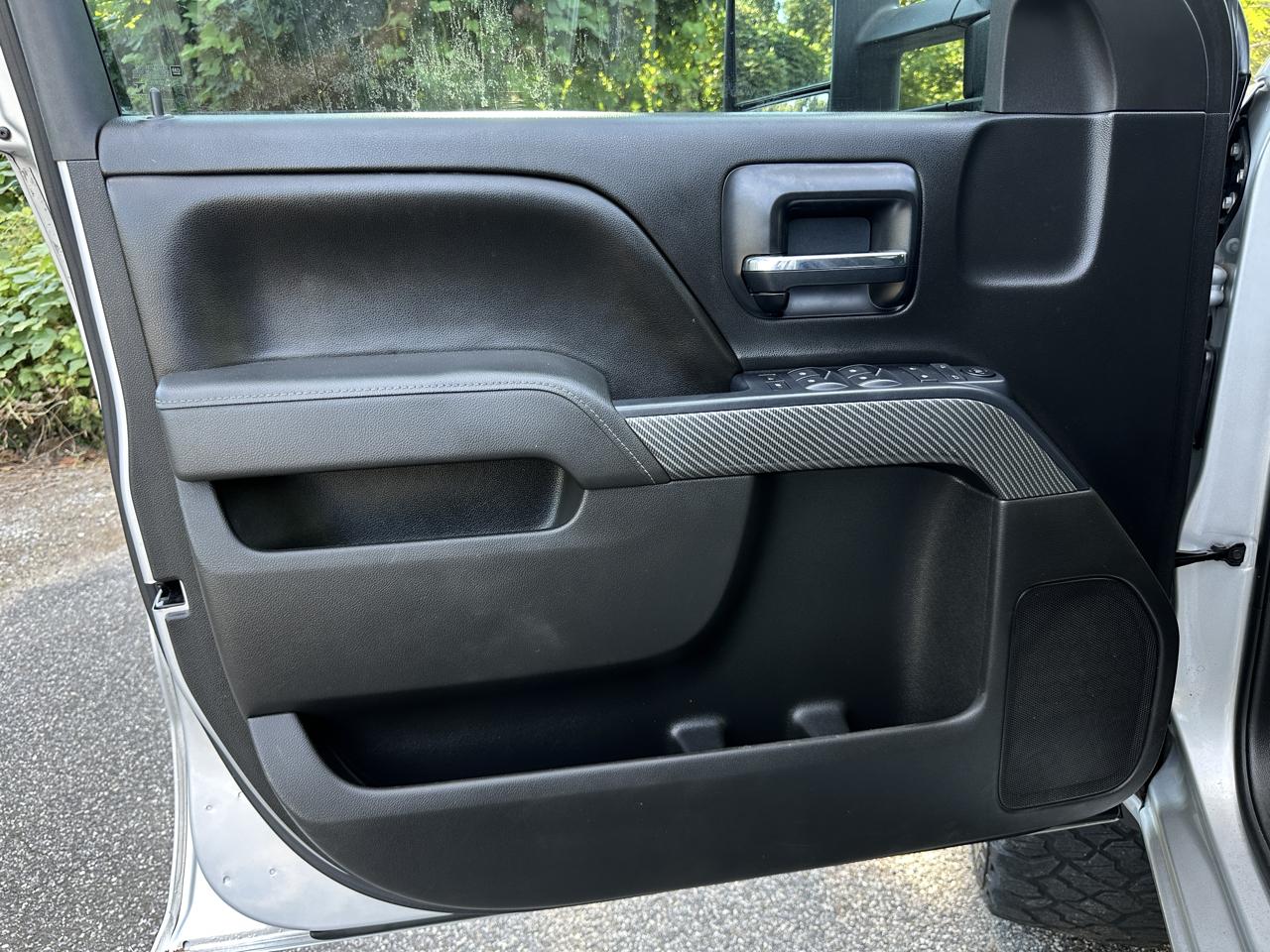 GMC Sierra 2500HD 4WD Double Cab 144.2" SLE 2015