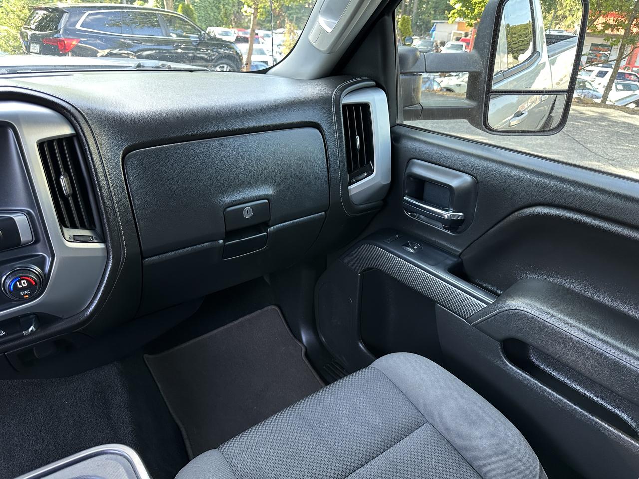 GMC Sierra 2500HD 4WD Double Cab 144.2" SLE 2015