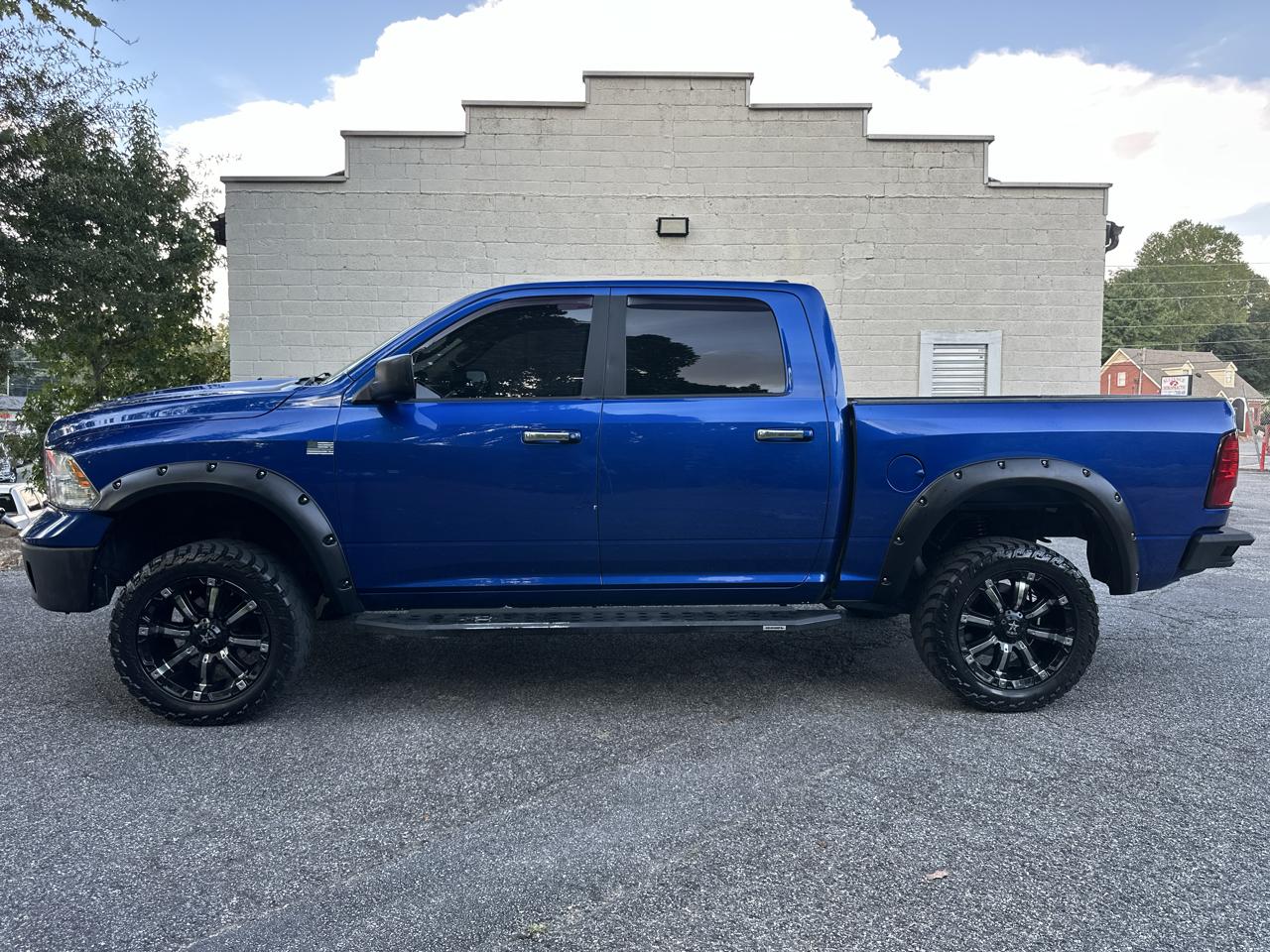 RAM 1500 SLT 4x4 Crew Cab 5'7" Box 2017