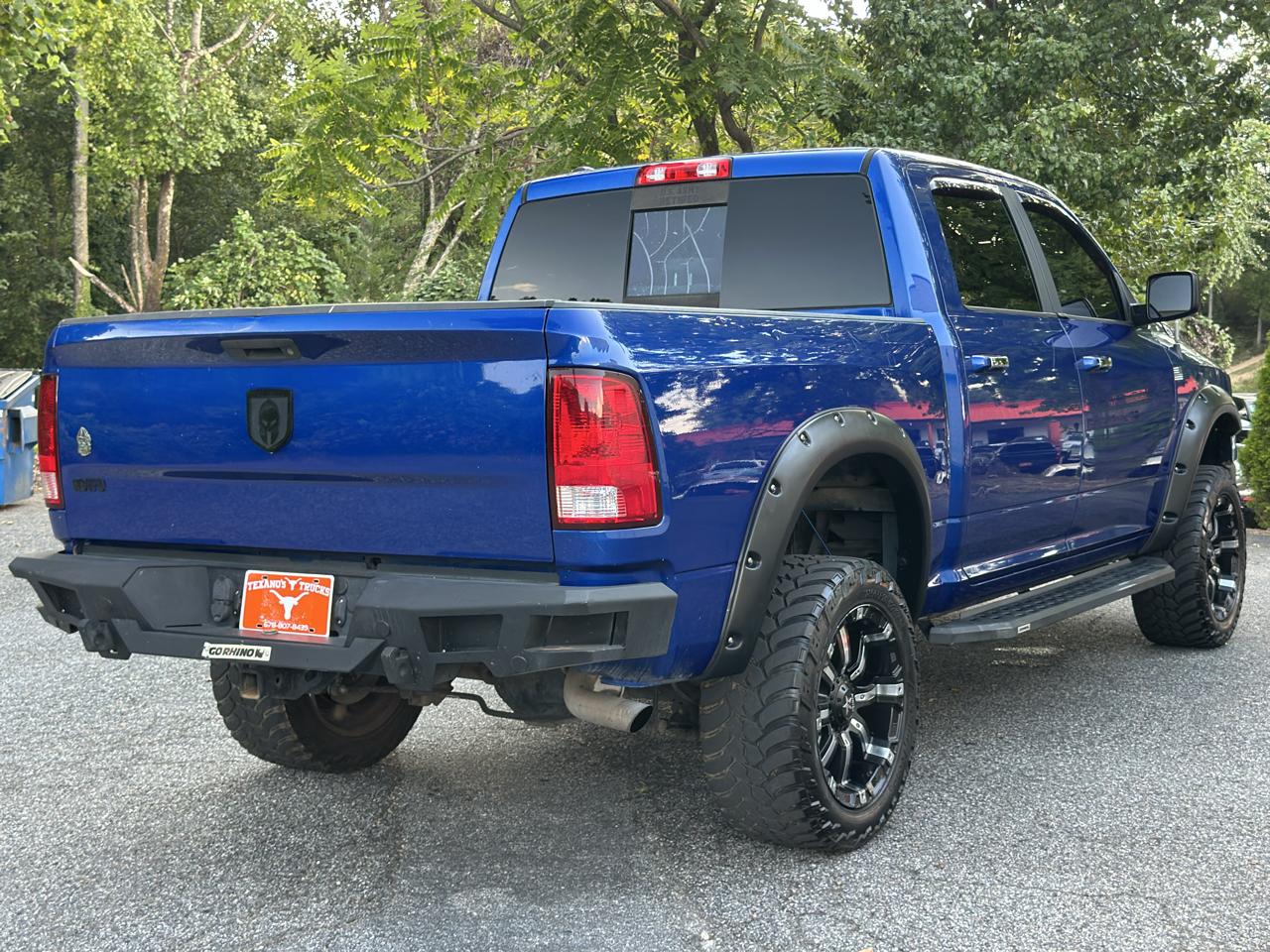 RAM 1500 SLT 4x4 Crew Cab 5'7" Box 2017