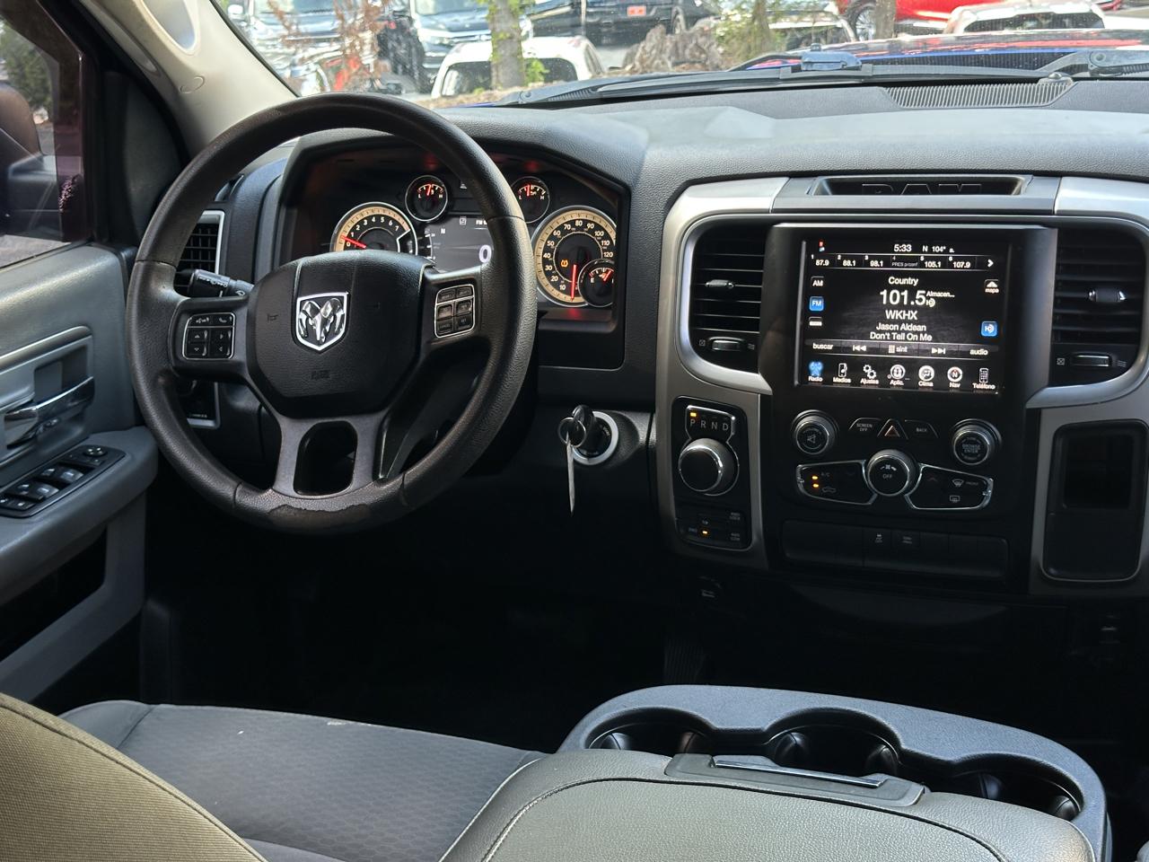 RAM 1500 SLT 4x4 Crew Cab 5'7" Box 2017