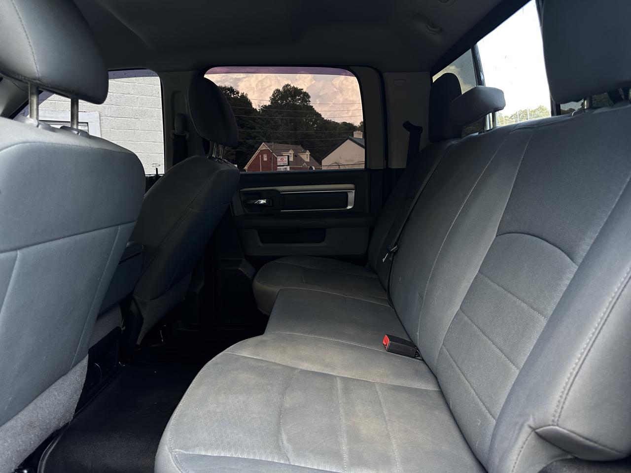 RAM 1500 SLT 4x4 Crew Cab 5'7" Box 2017