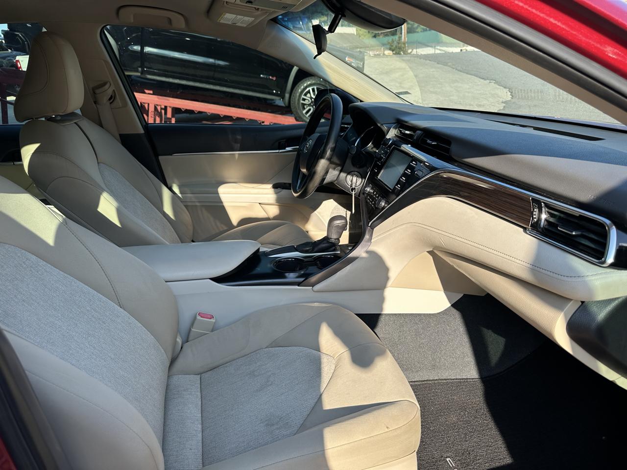 Toyota Camry  2018