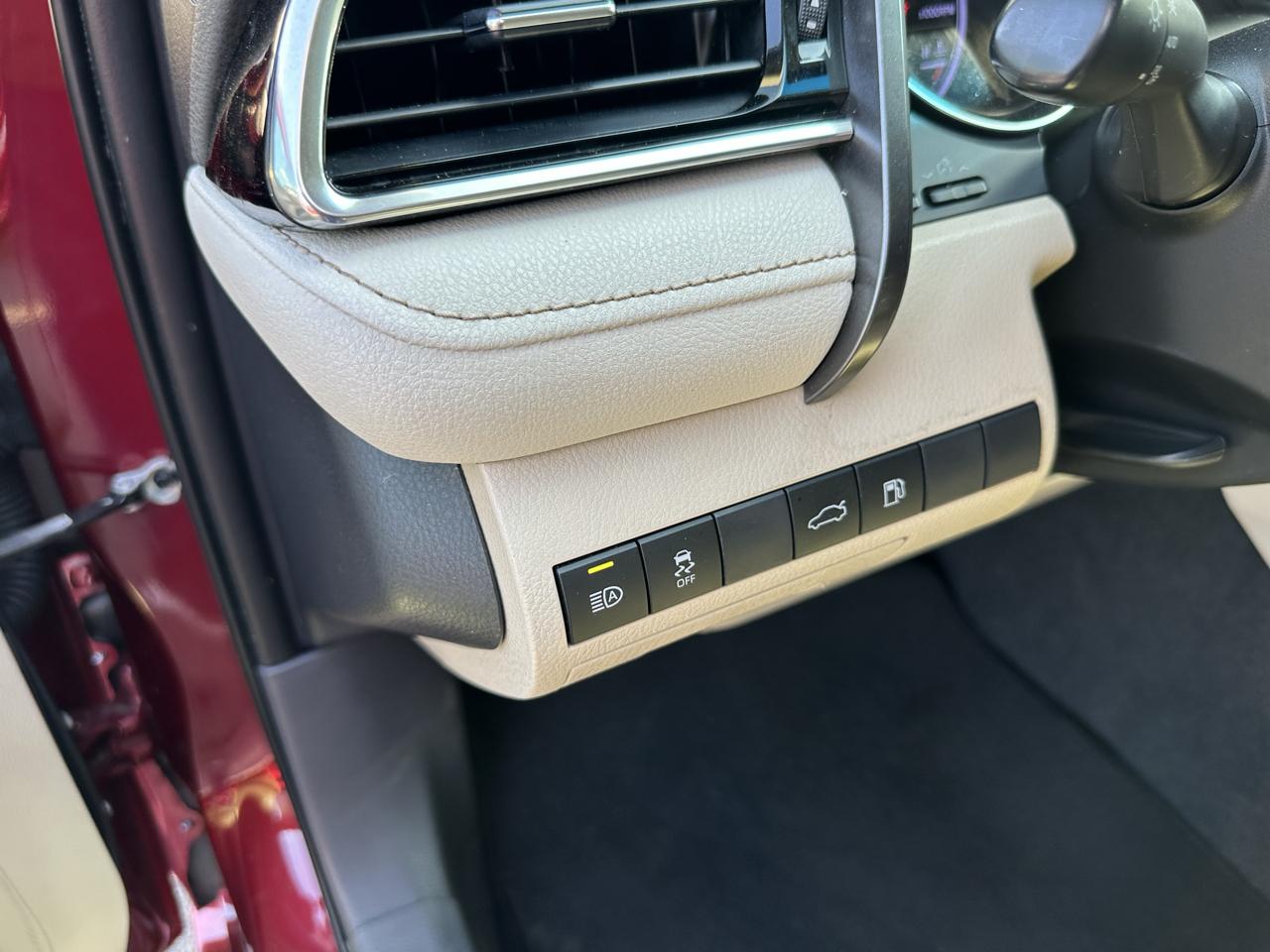 Toyota Camry  2018
