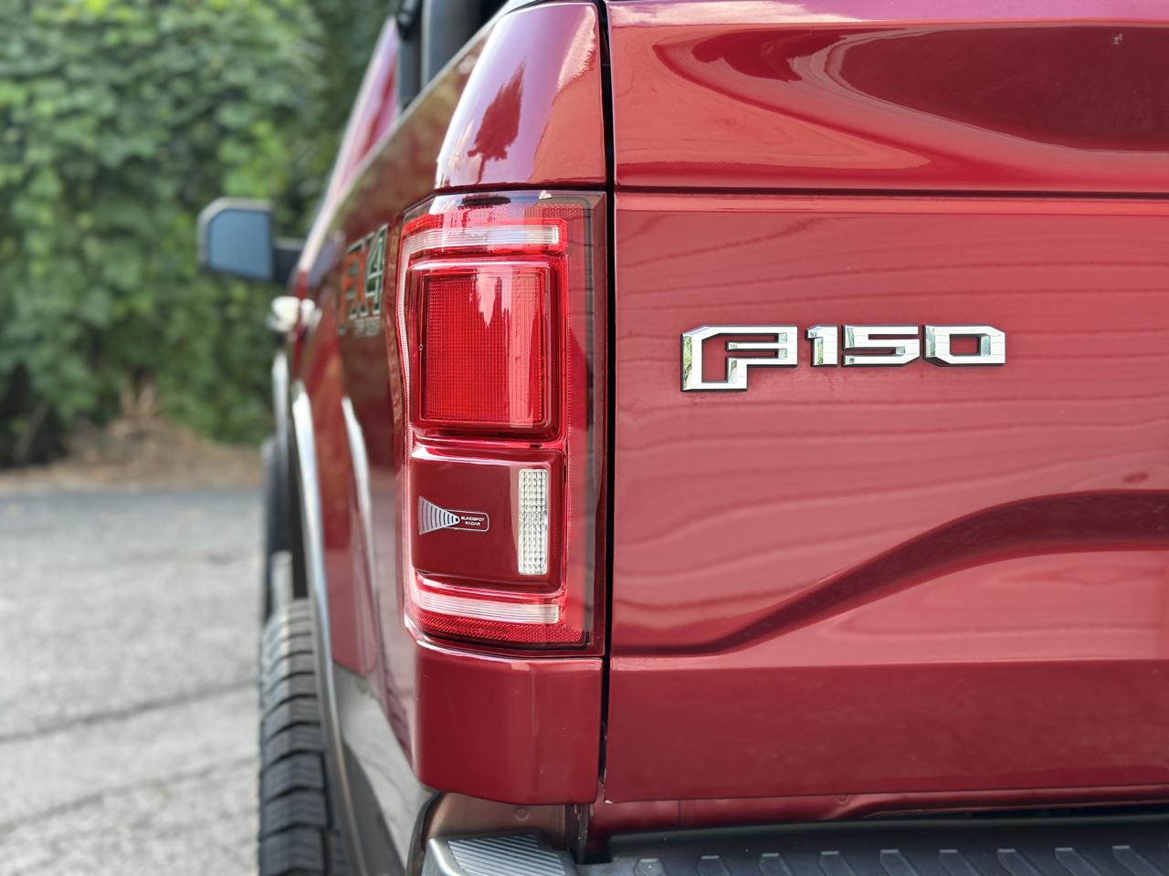 Ford F-150 Lariat SuperCrew 5.5-ft. Bed 4WD 2017