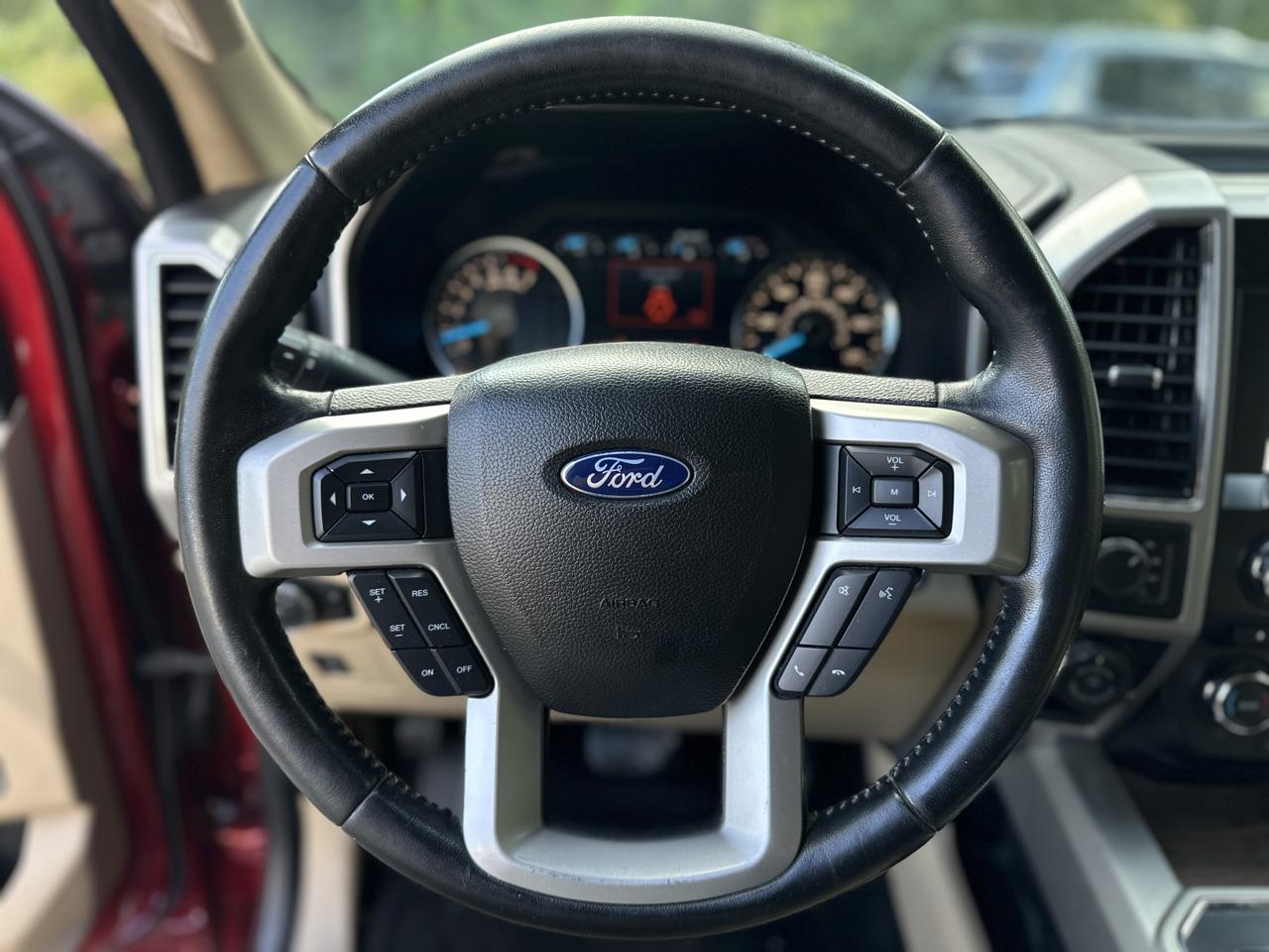 Ford F-150 Lariat SuperCrew 5.5-ft. Bed 4WD 2017