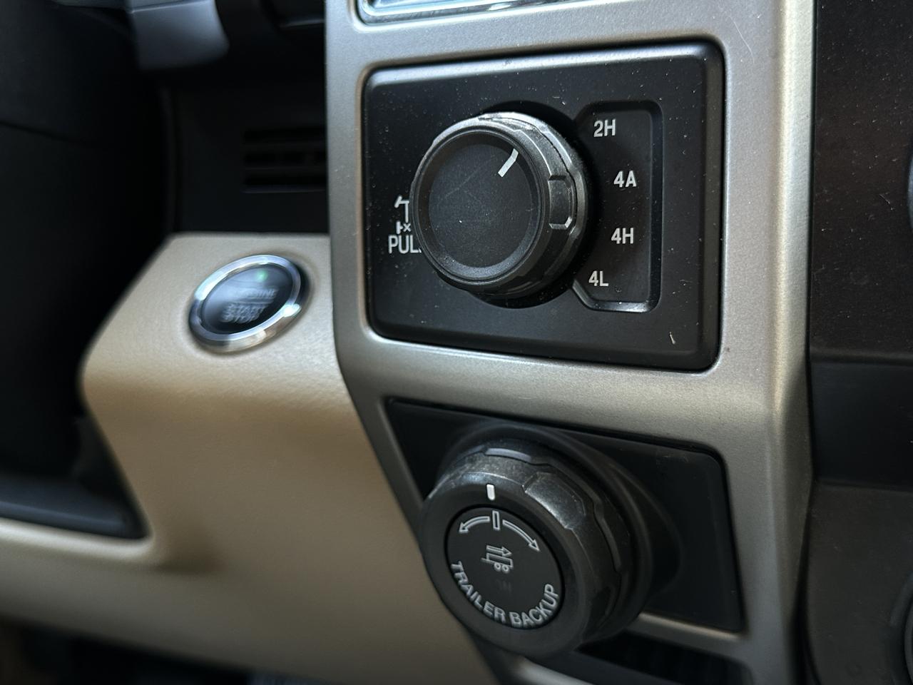 Ford F-150 Lariat SuperCrew 5.5-ft. Bed 4WD 2017