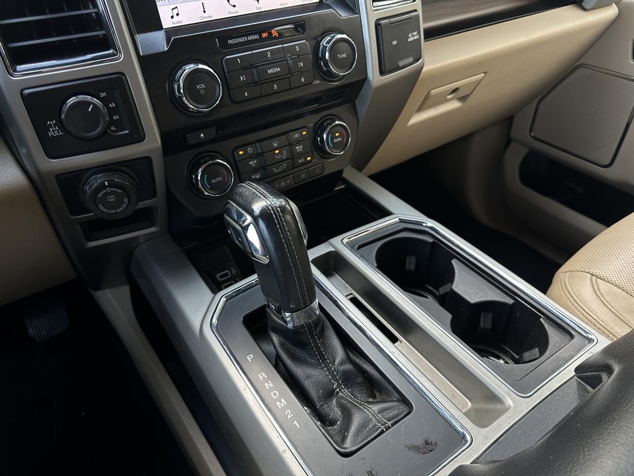 Ford F-150 Lariat SuperCrew 5.5-ft. Bed 4WD 2017