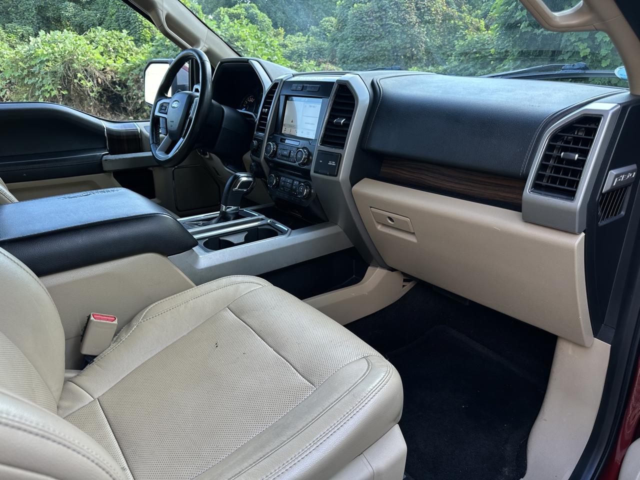Ford F-150 Lariat SuperCrew 5.5-ft. Bed 4WD 2017