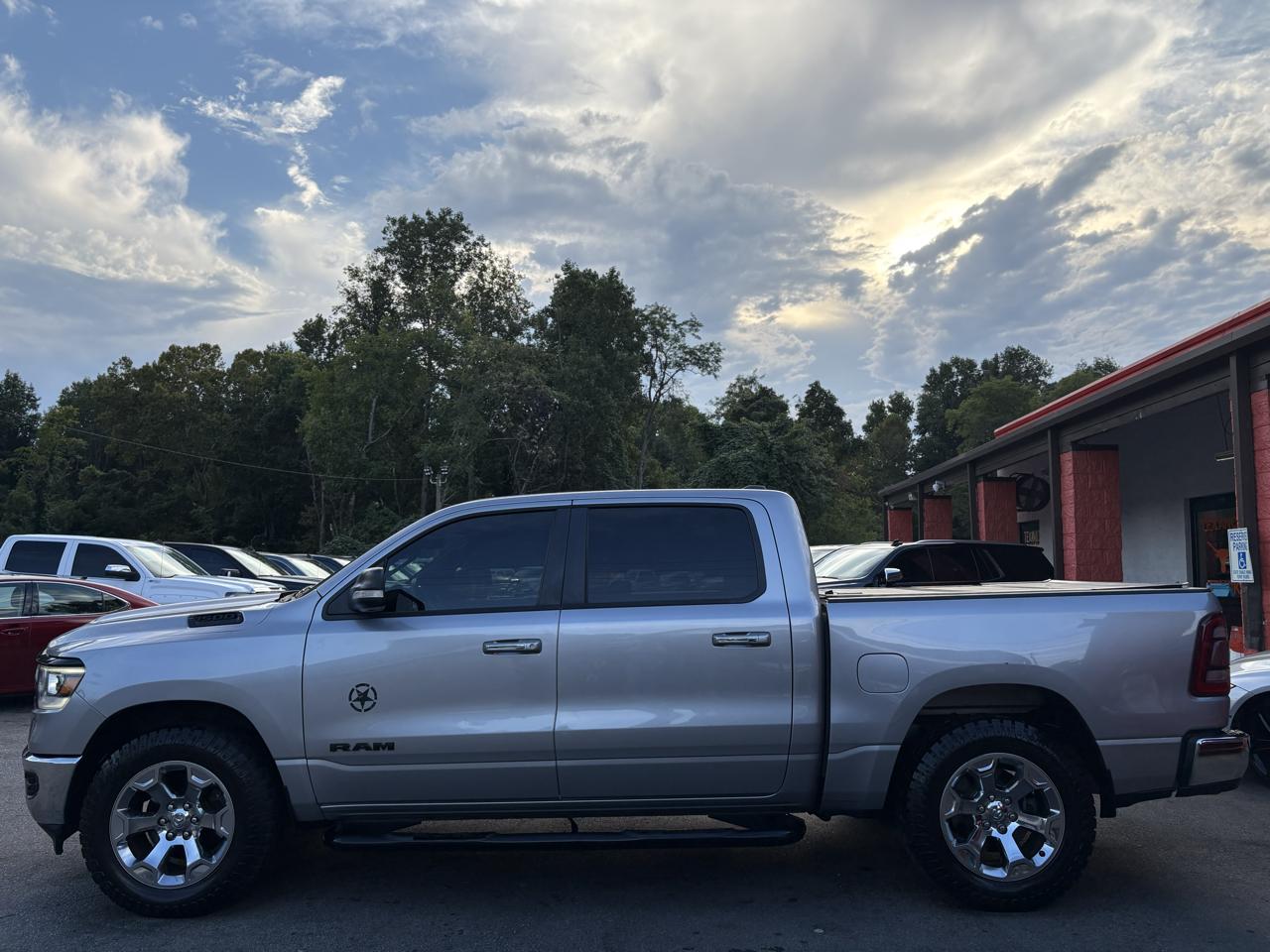 RAM 1500 Big Horn/Lone Star 4x4 Crew Cab 5'7" Box 2019