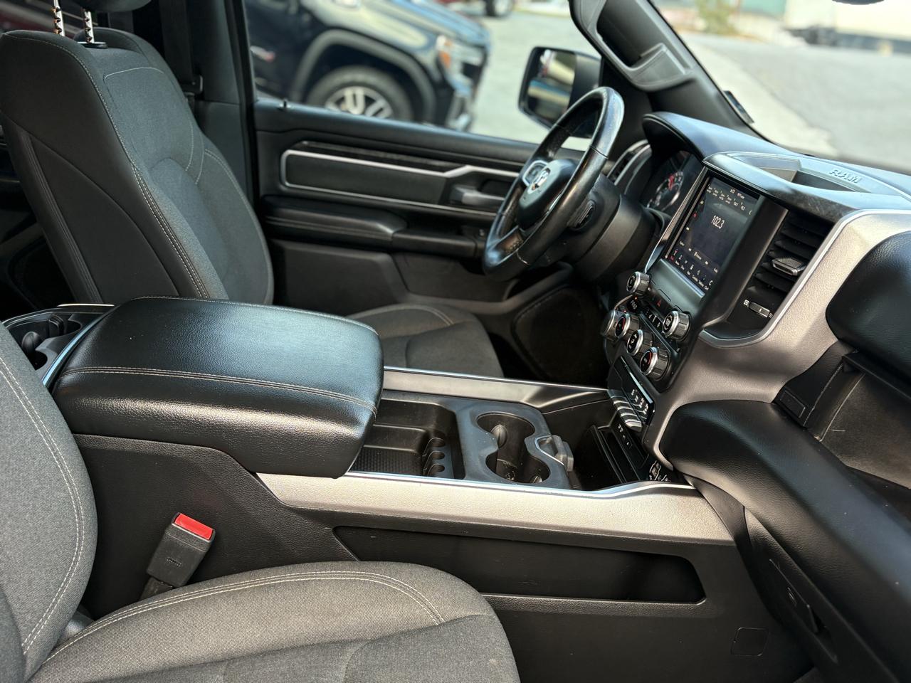 RAM 1500 Big Horn/Lone Star 4x4 Crew Cab 5'7" Box 2019