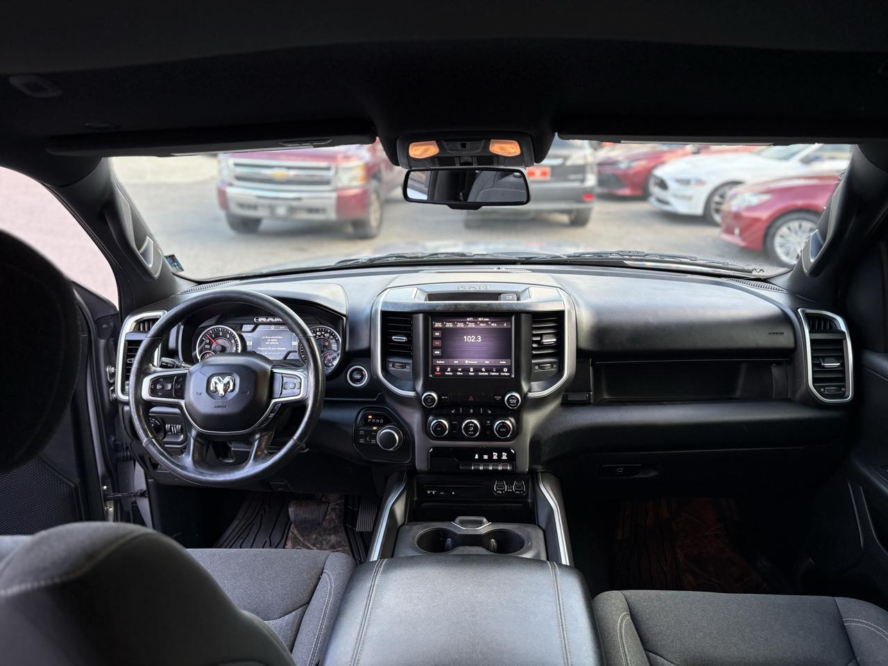 RAM 1500 Big Horn/Lone Star 4x4 Crew Cab 5'7" Box 2019