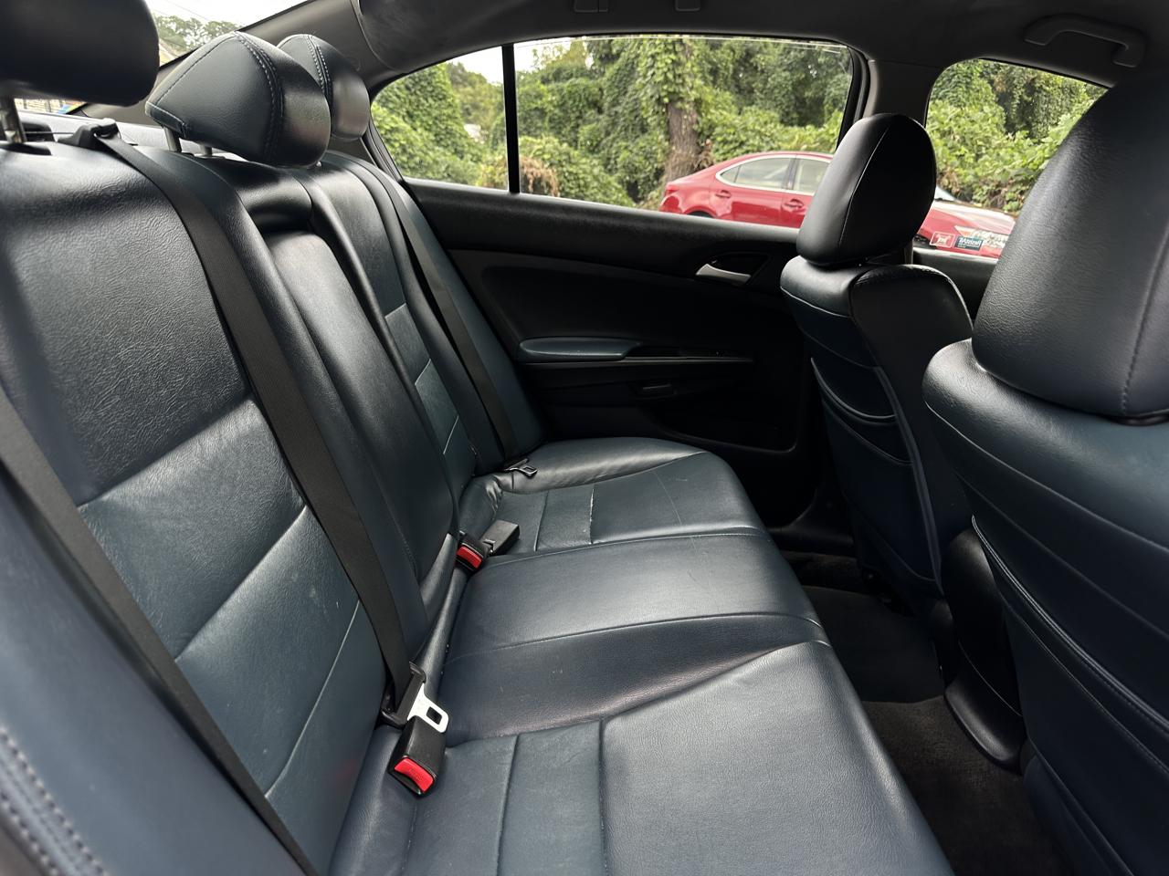 Honda Accord Sdn 4dr I4 Auto LX Premium 2012