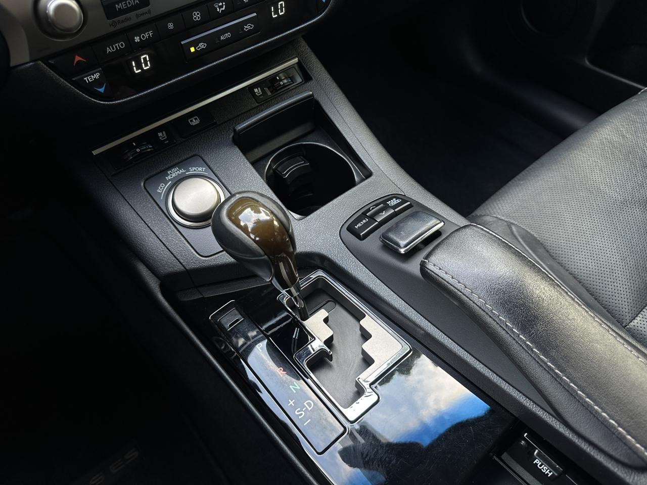 Lexus ES 350 4dr Sdn 2014