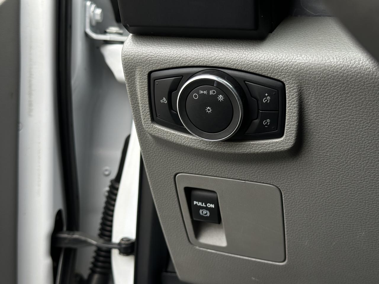 Ford F-150 XL 4WD SuperCrew 6.5' Box 2018