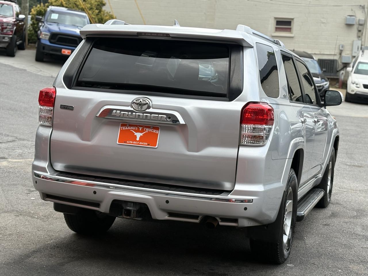 Toyota 4Runner RWD 4dr V6 Limited (Natl) 2011