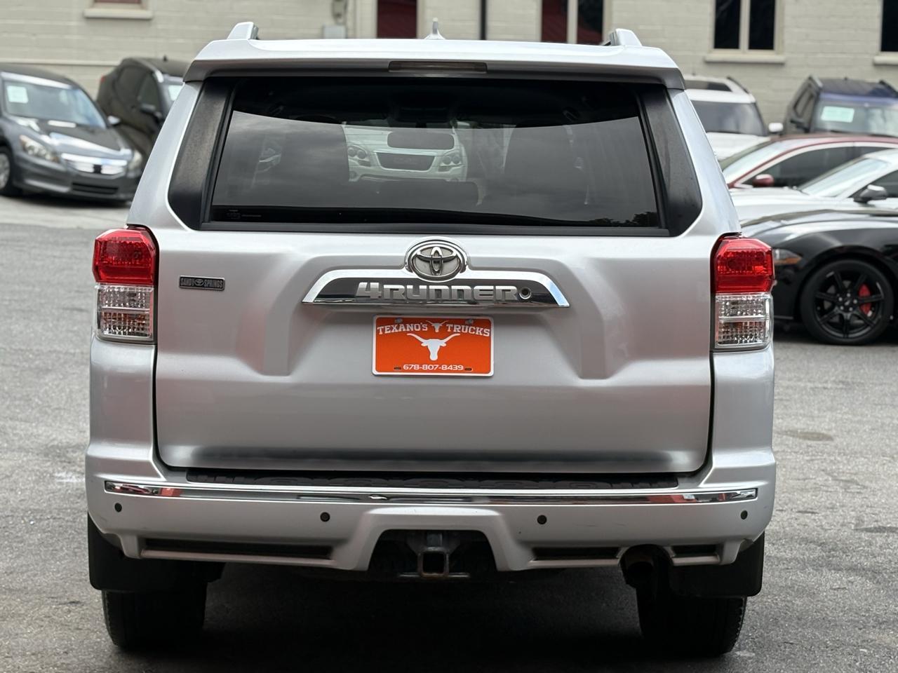 Toyota 4Runner RWD 4dr V6 Limited (Natl) 2011