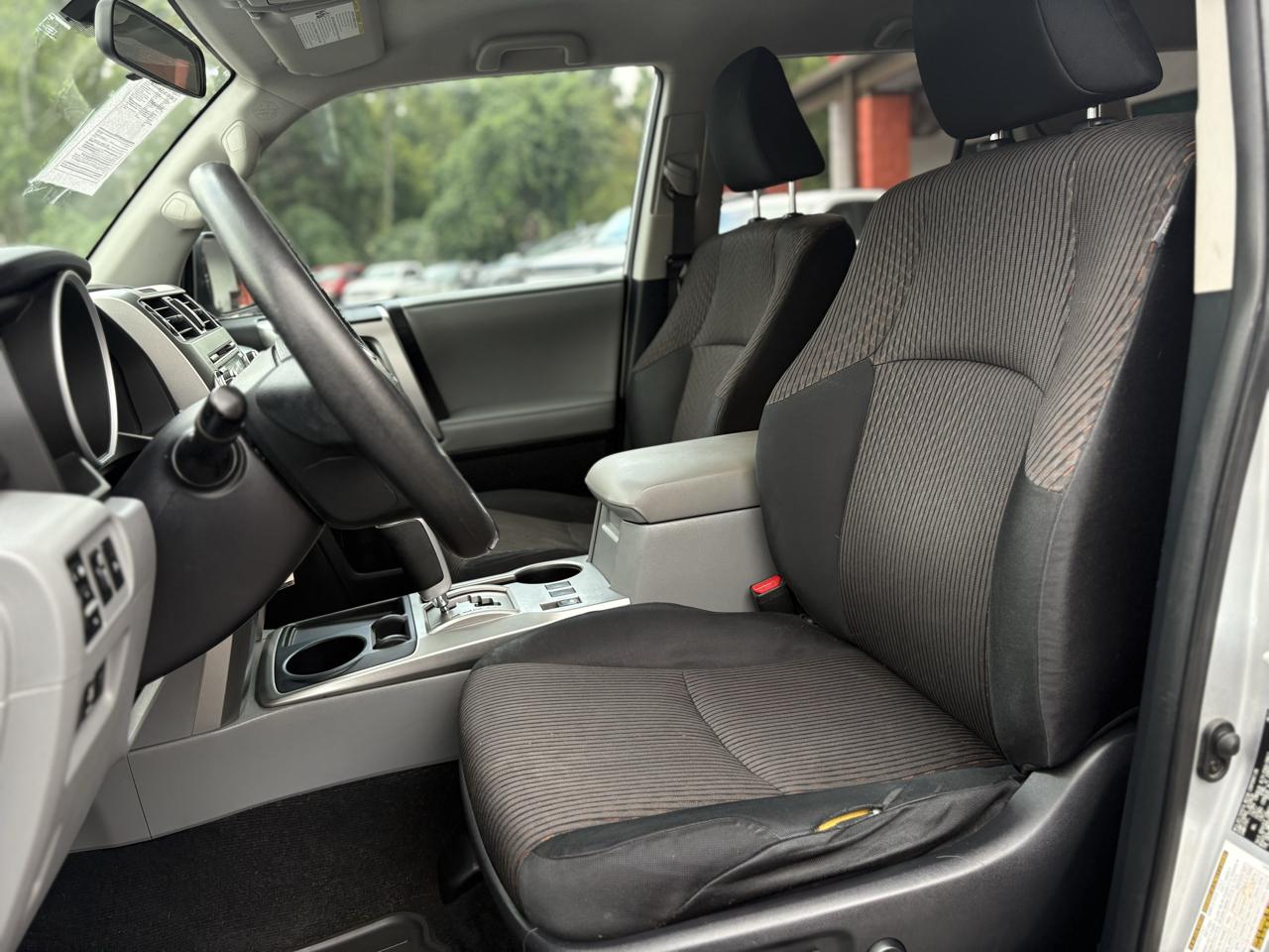 Toyota 4Runner RWD 4dr V6 Limited (Natl) 2011