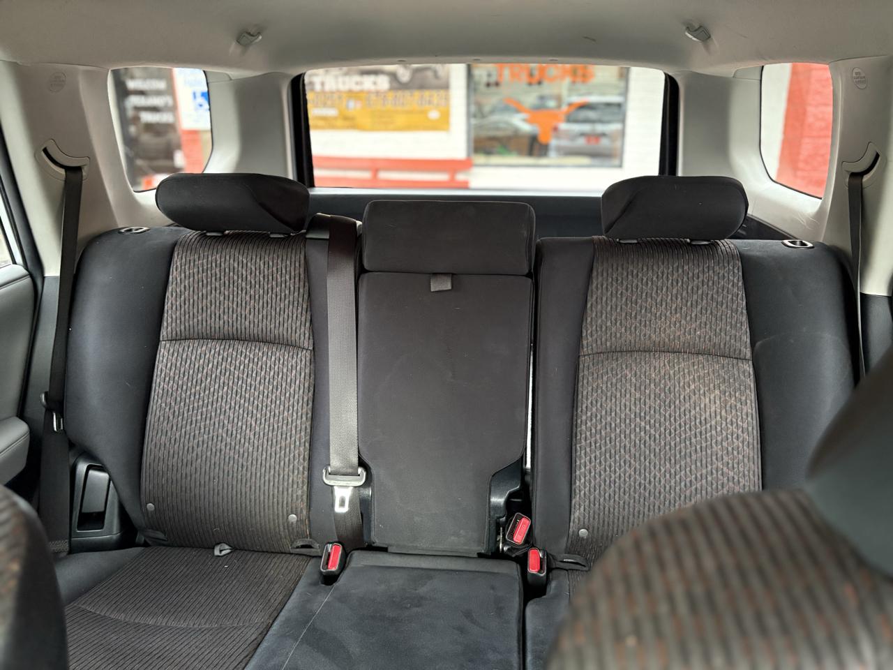 Toyota 4Runner RWD 4dr V6 Limited (Natl) 2011