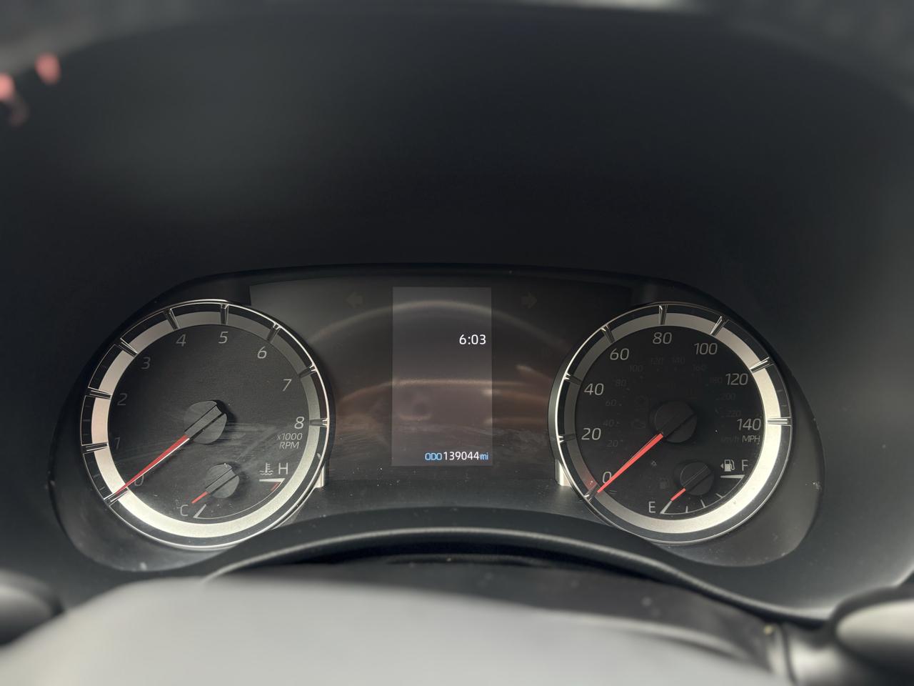 Toyota Highlander LE FWD (Natl) 2021