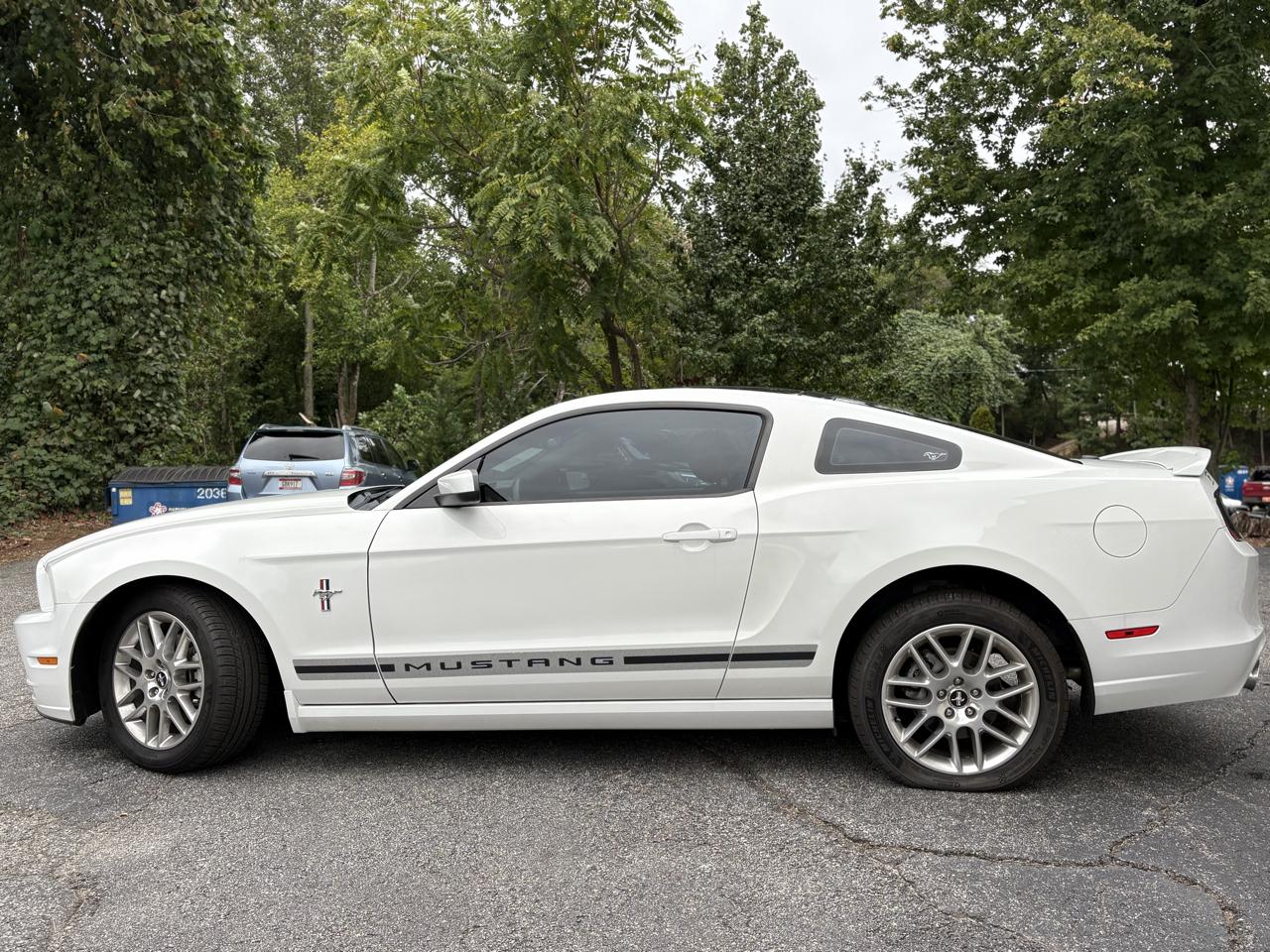 Ford Mustang 2dr Cpe V6 2014