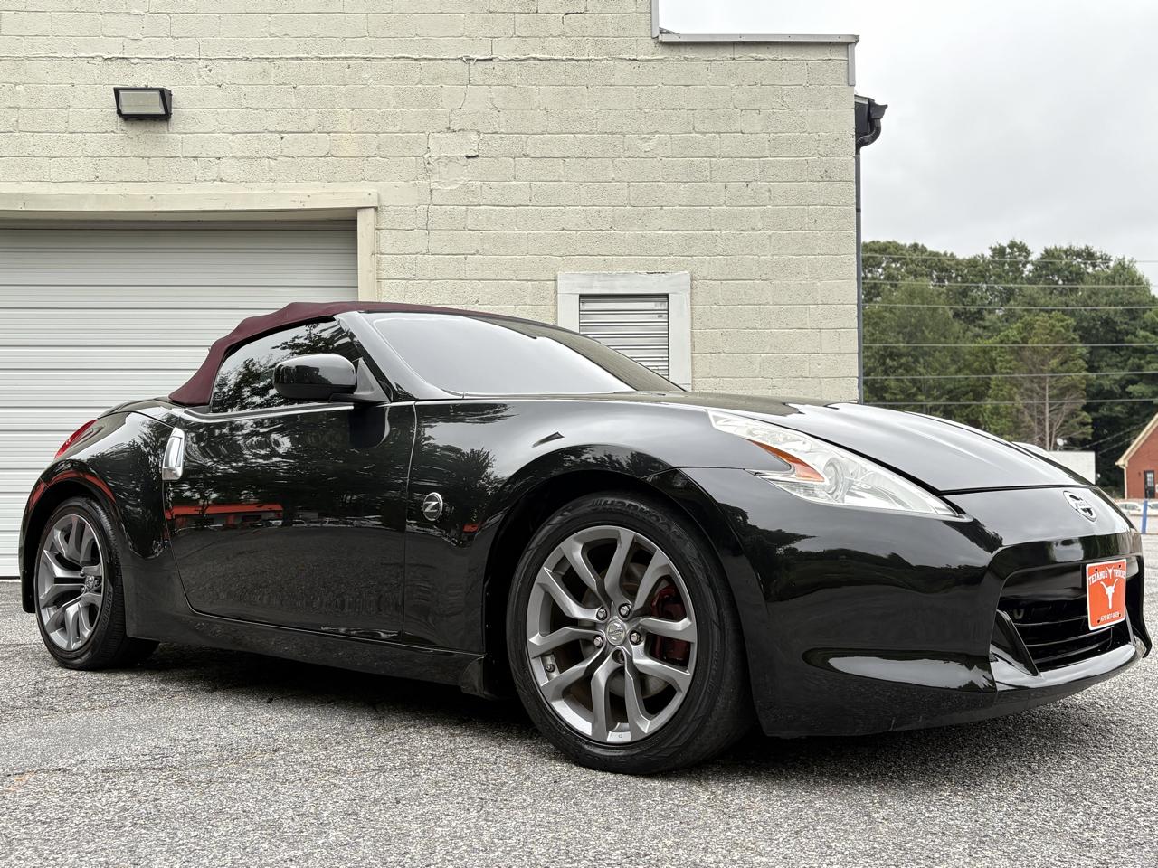 Nissan 370Z 2dr Roadster Auto Touring 2010