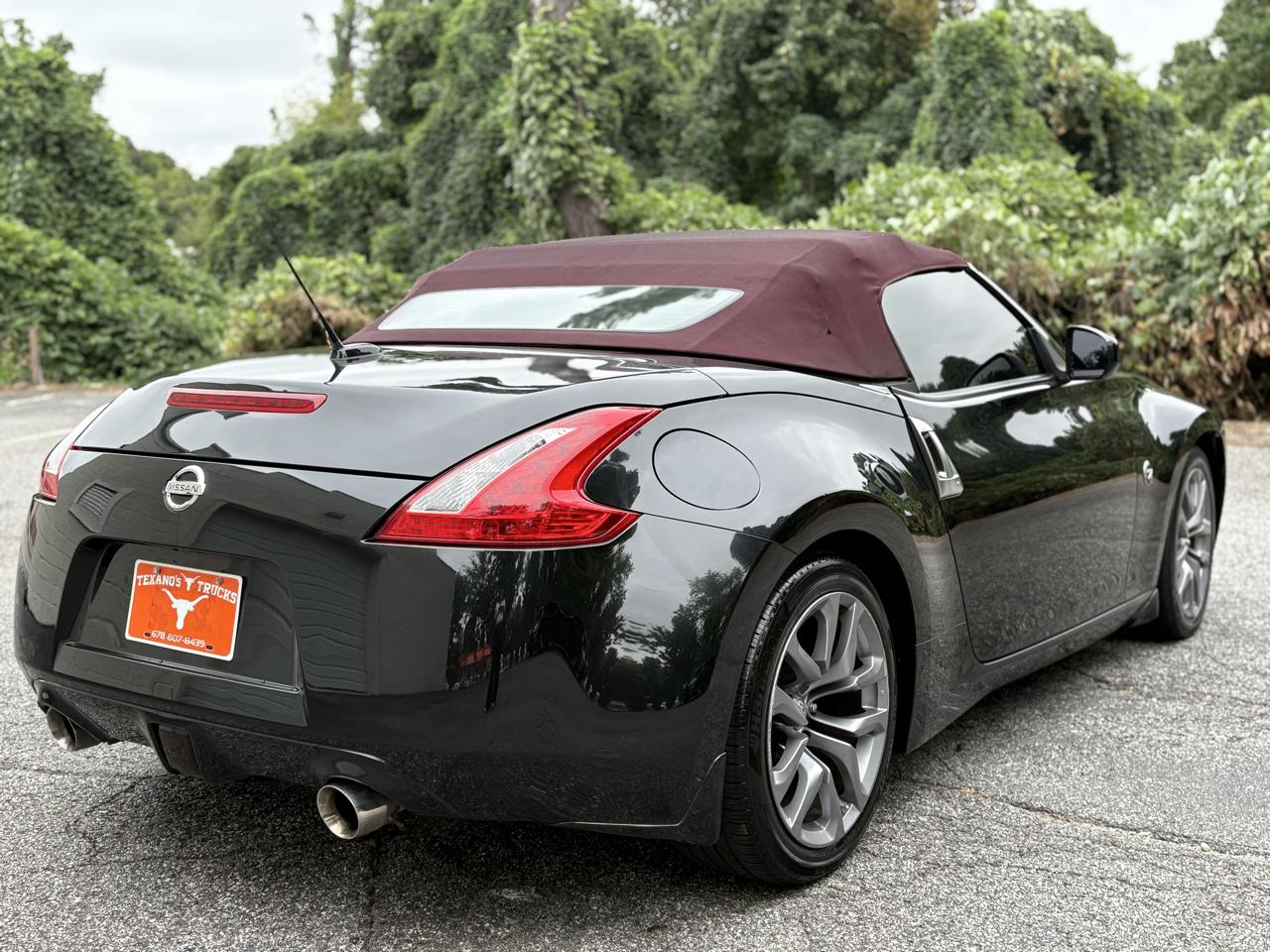 Nissan 370Z 2dr Roadster Auto Touring 2010