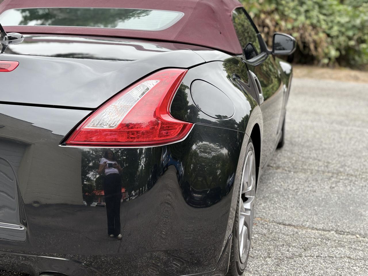 Nissan 370Z 2dr Roadster Auto Touring 2010