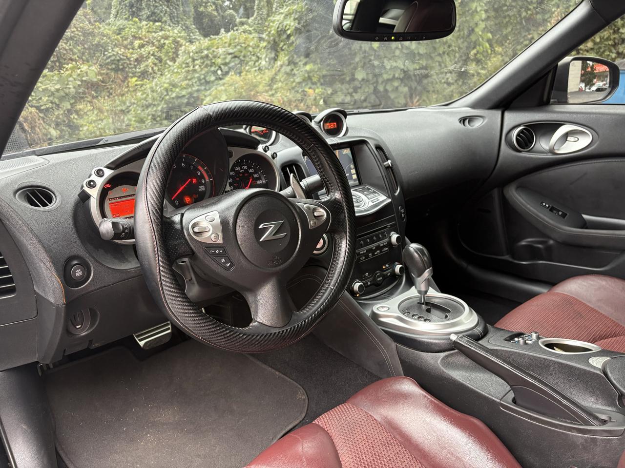 Nissan 370Z 2dr Roadster Auto Touring 2010