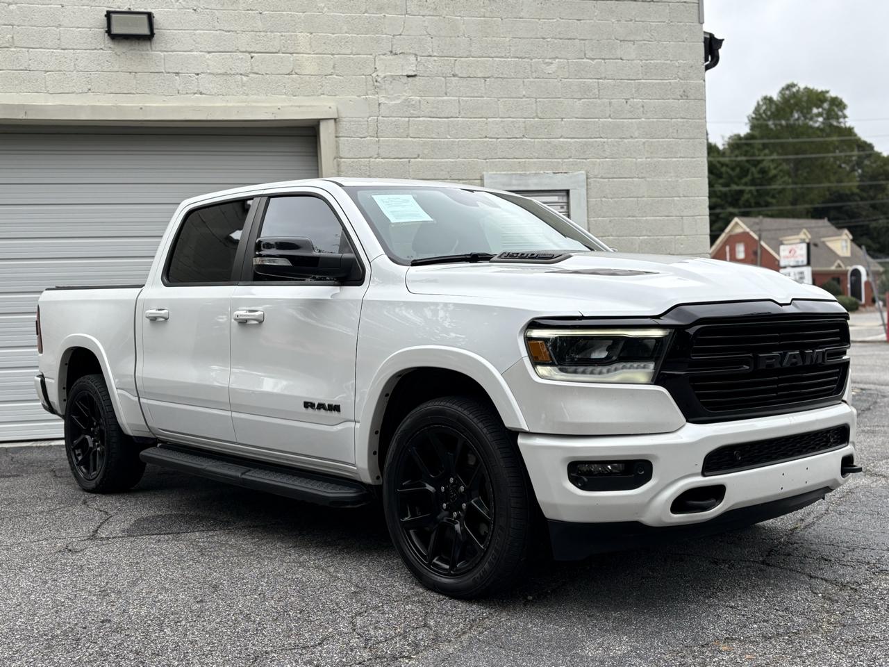 RAM 1500 Laramie 4x4 Crew Cab 5'7" Box 2021