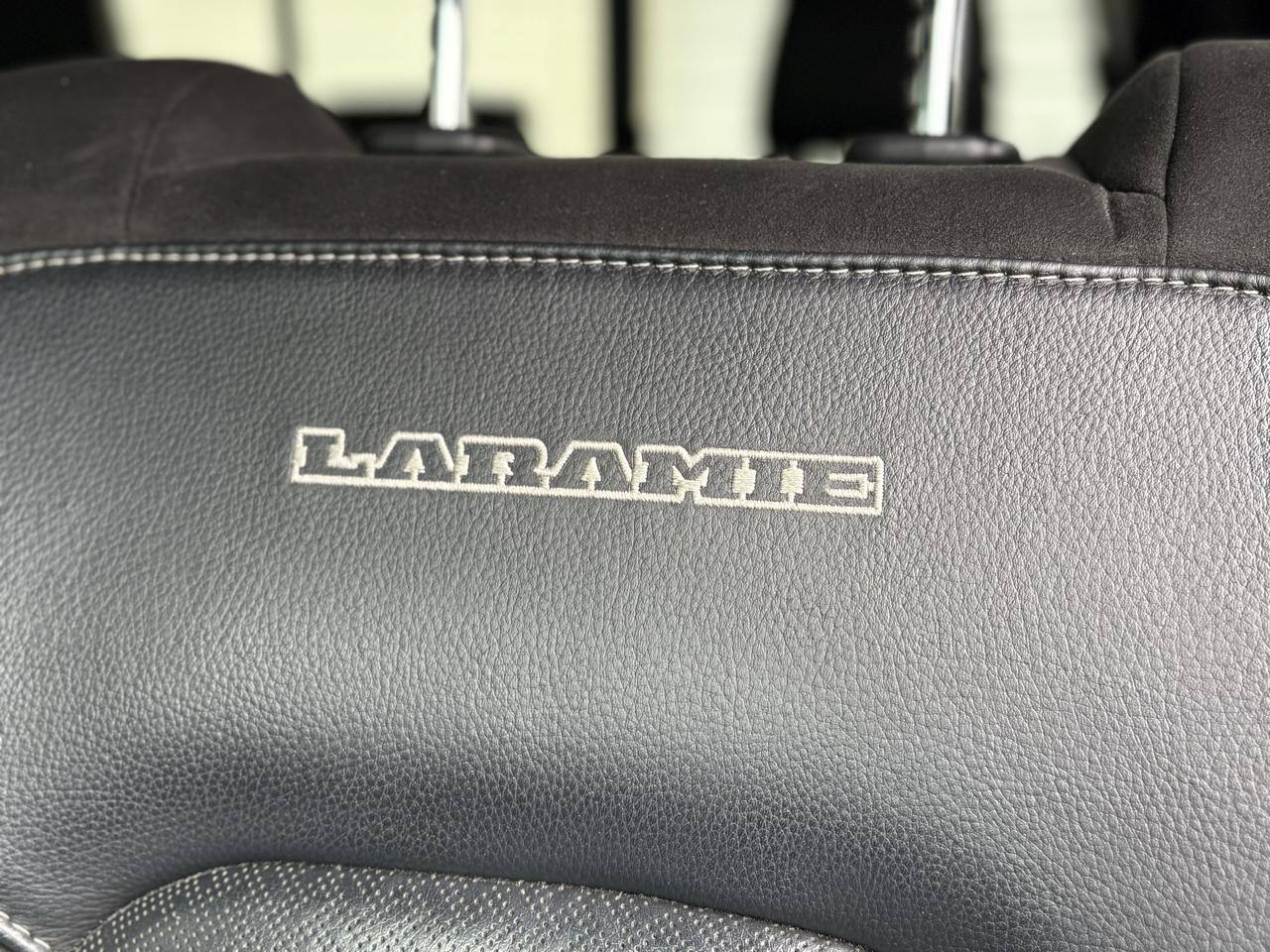RAM 1500 Laramie 4x4 Crew Cab 5'7" Box 2021