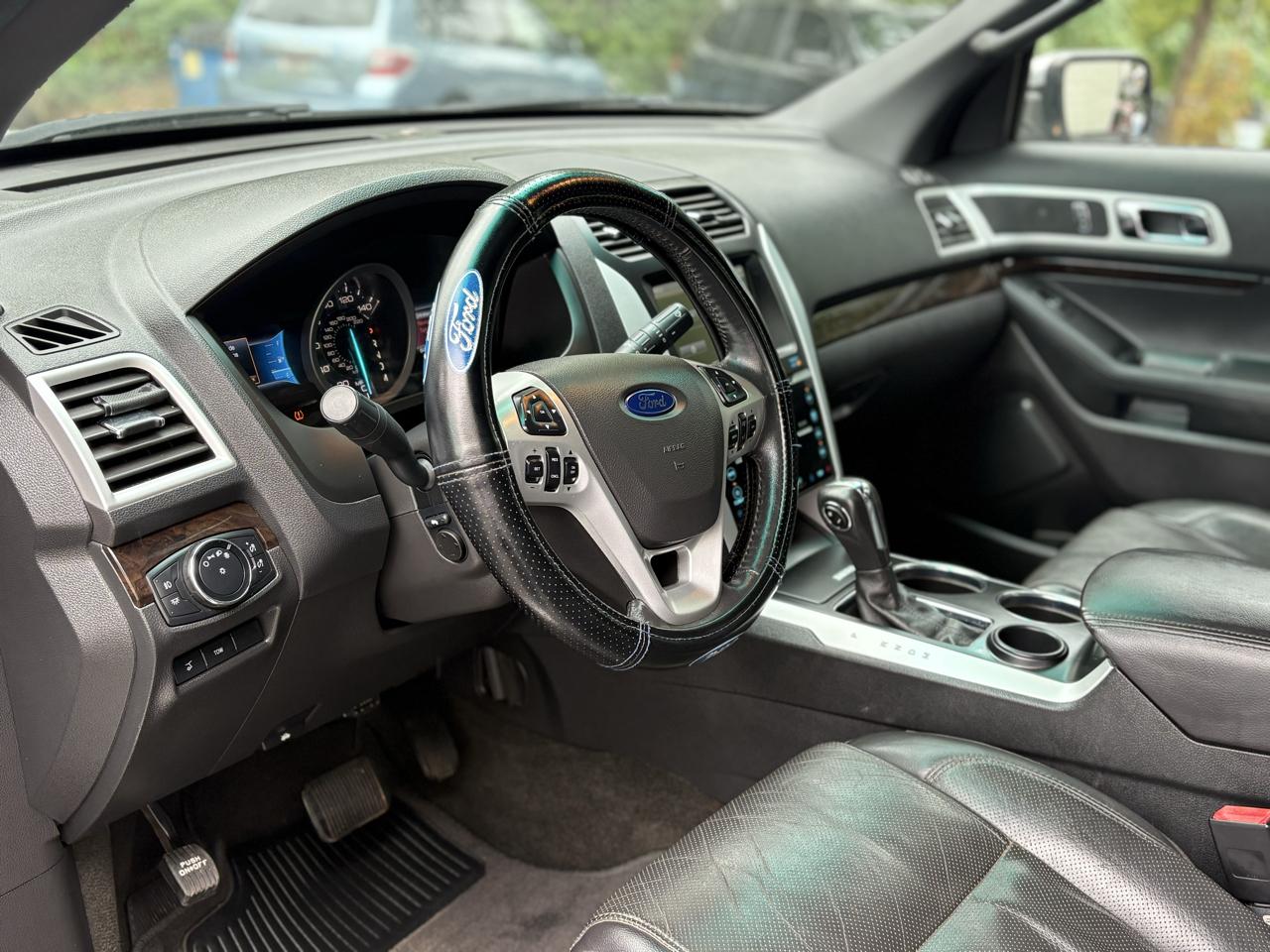 Ford Explorer FWD 4dr Limited 2014