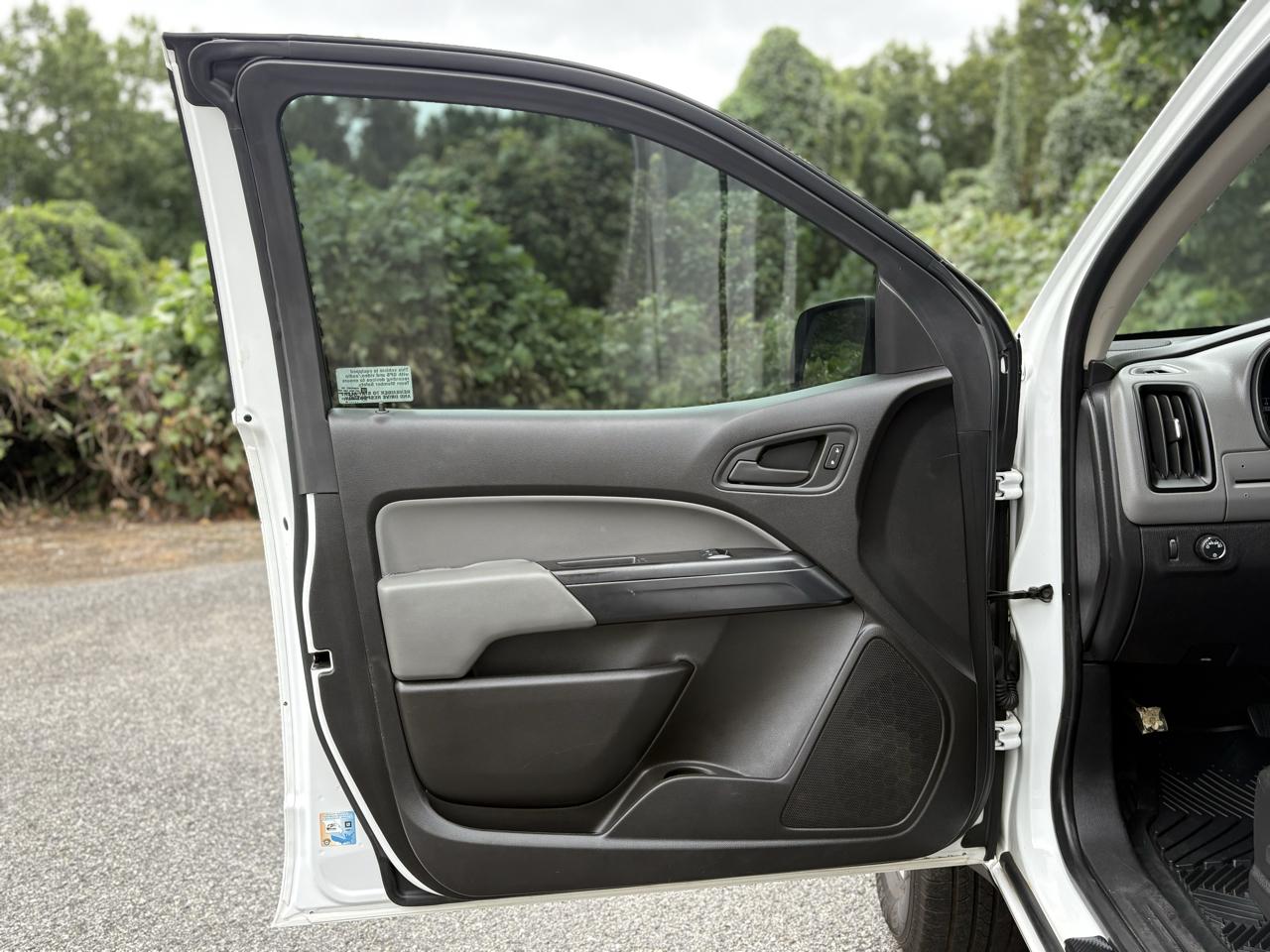 Chevrolet Colorado 2WD Ext Cab 128.3" WT 2015