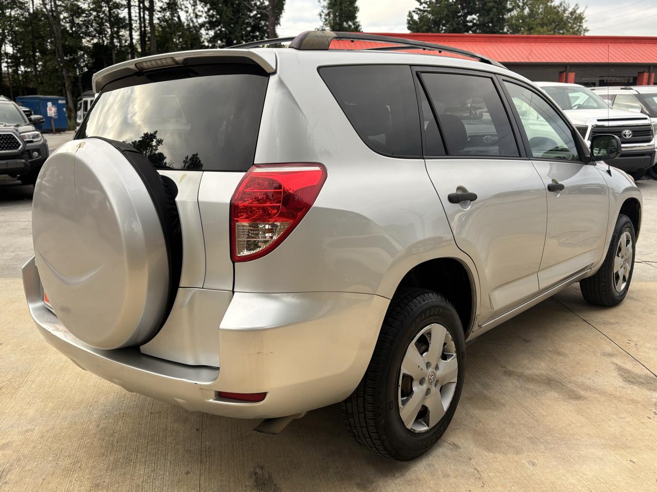 Toyota RAV4 2WD 4dr 4-cyl (Natl) 2007