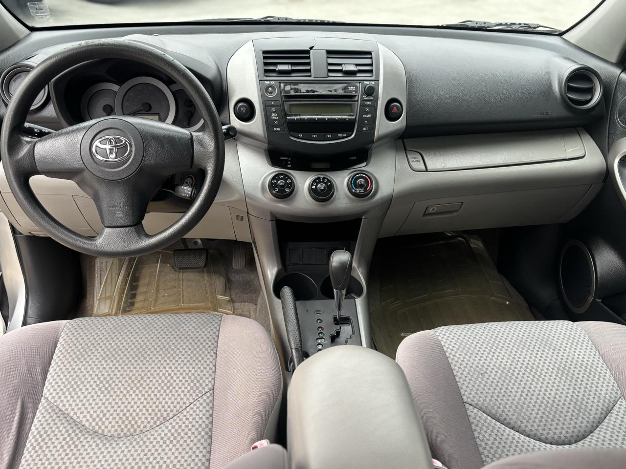 Toyota RAV4 2WD 4dr 4-cyl (Natl) 2007