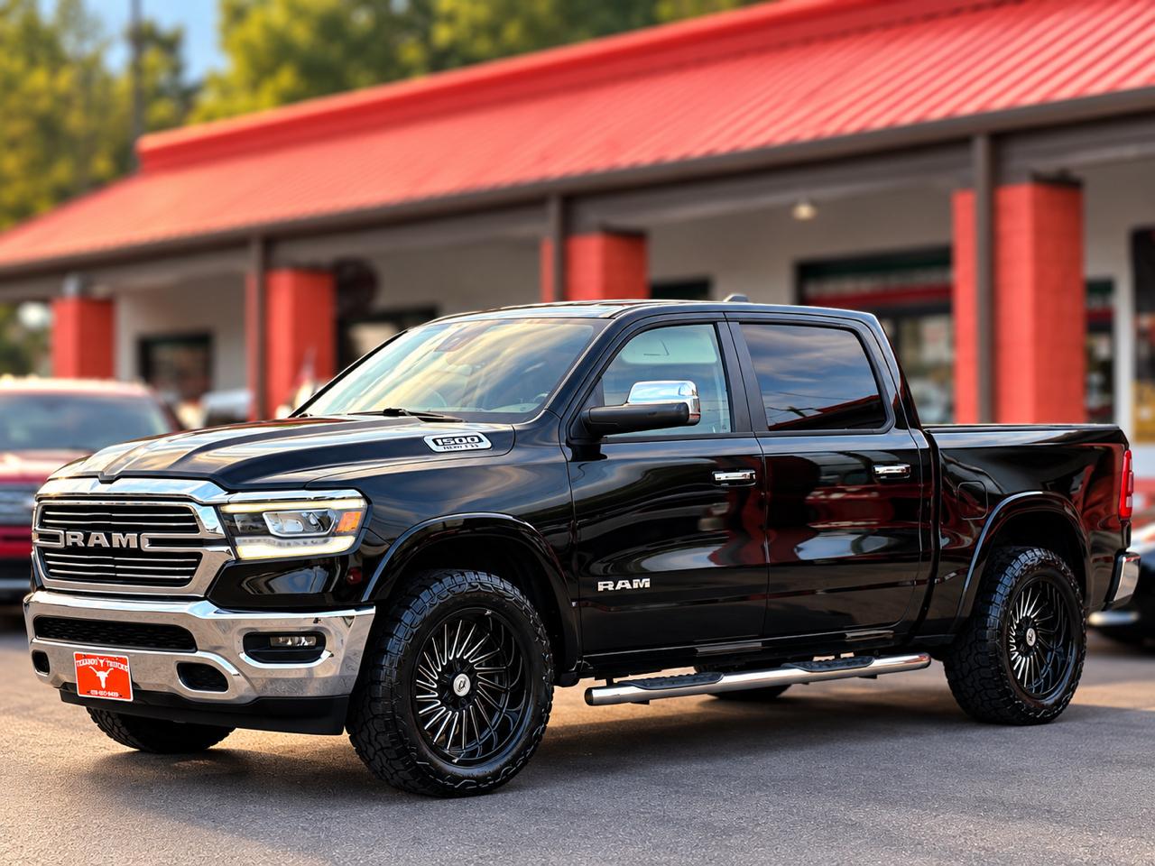 RAM 1500 Laramie 4x4 Crew Cab 5'7" Box 2019